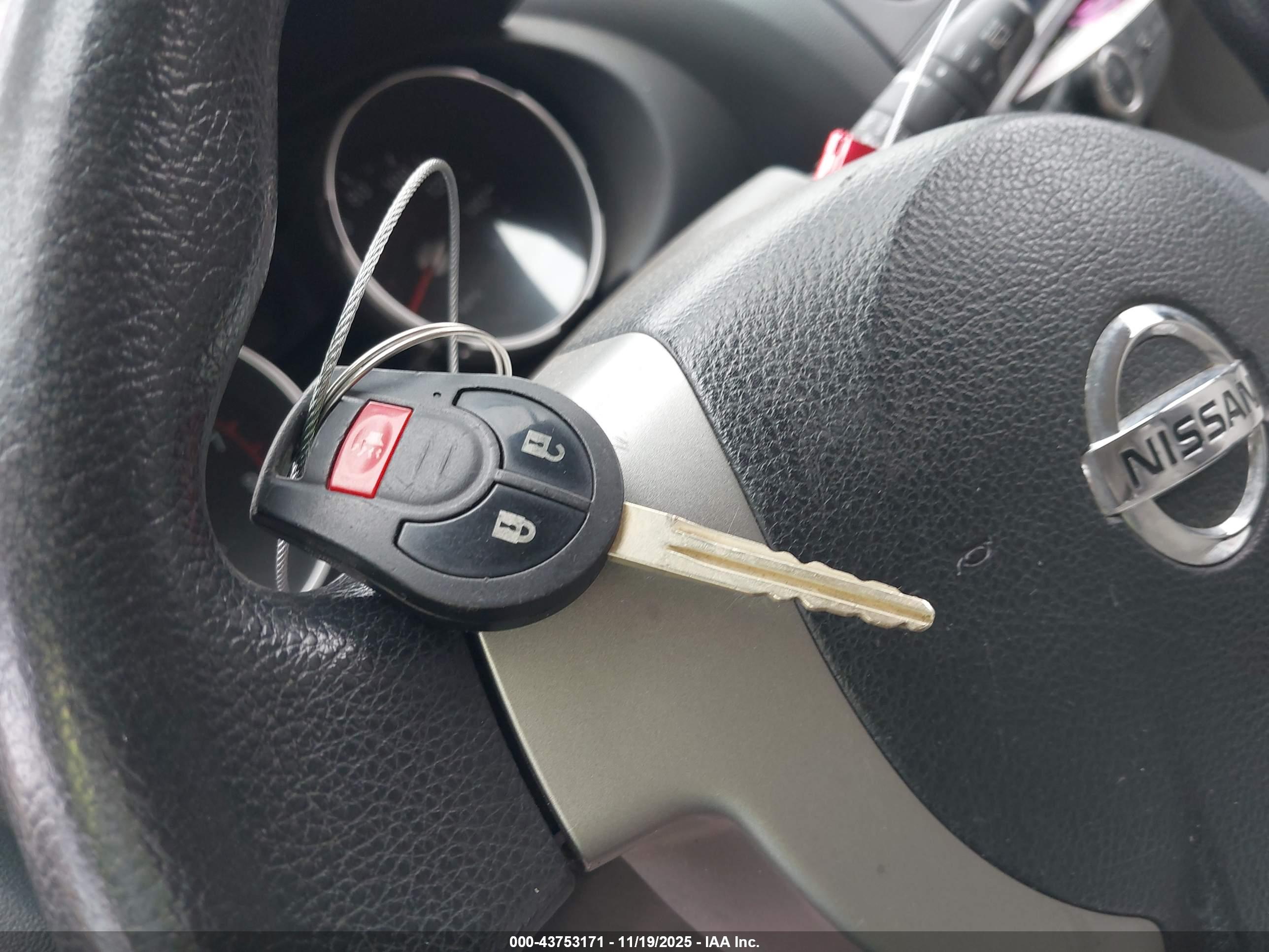 NISSAN ROGUE image 11