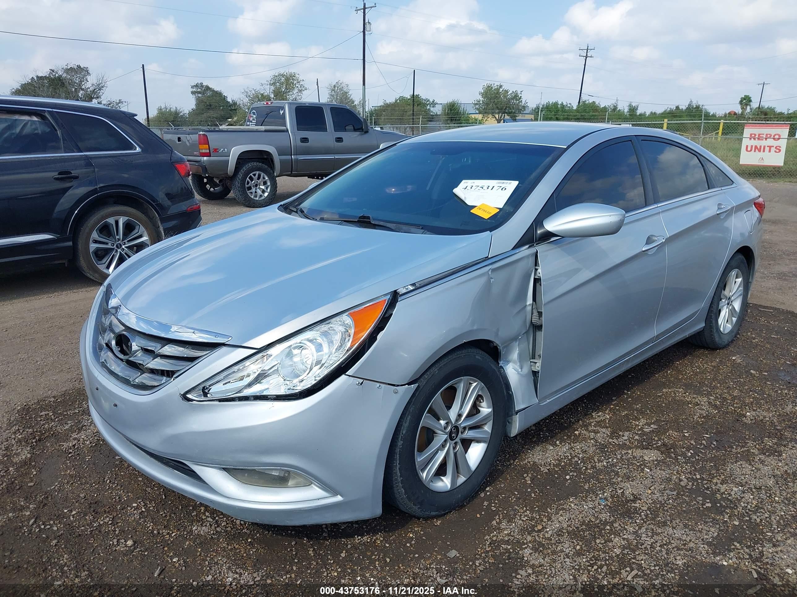HYUNDAI SONATA image 6