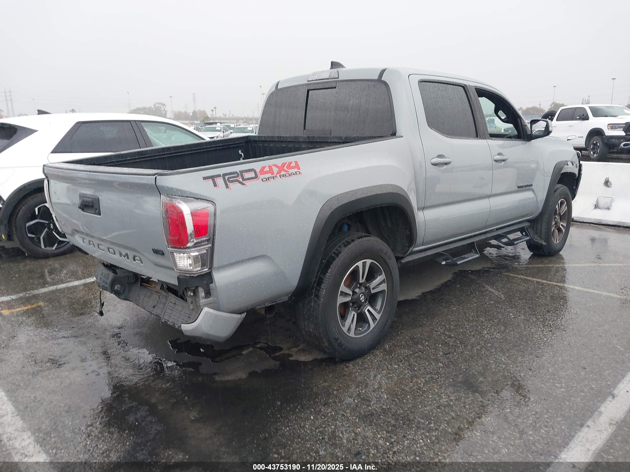 TOYOTA TACOMA image 4