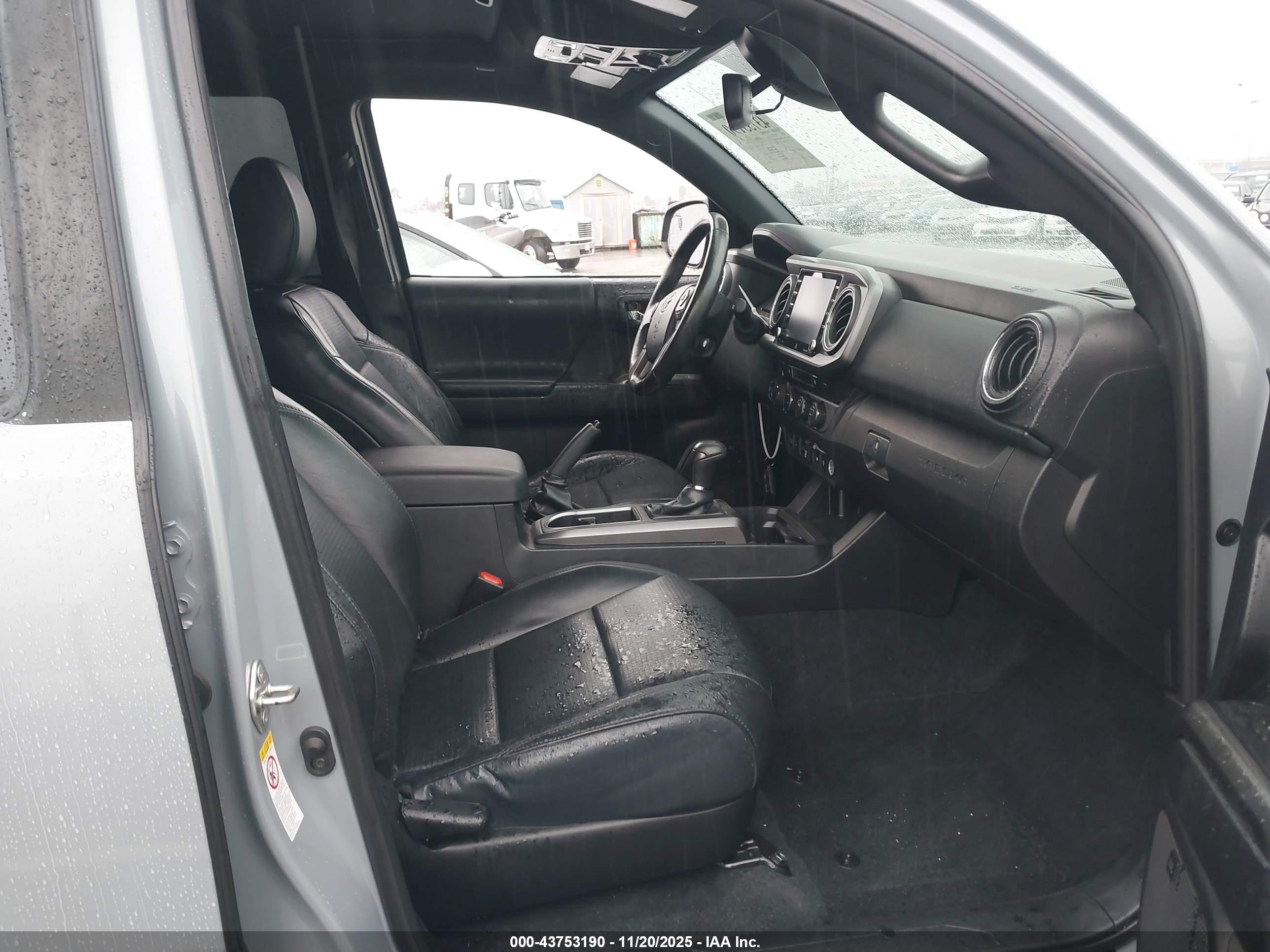 TOYOTA TACOMA image 5