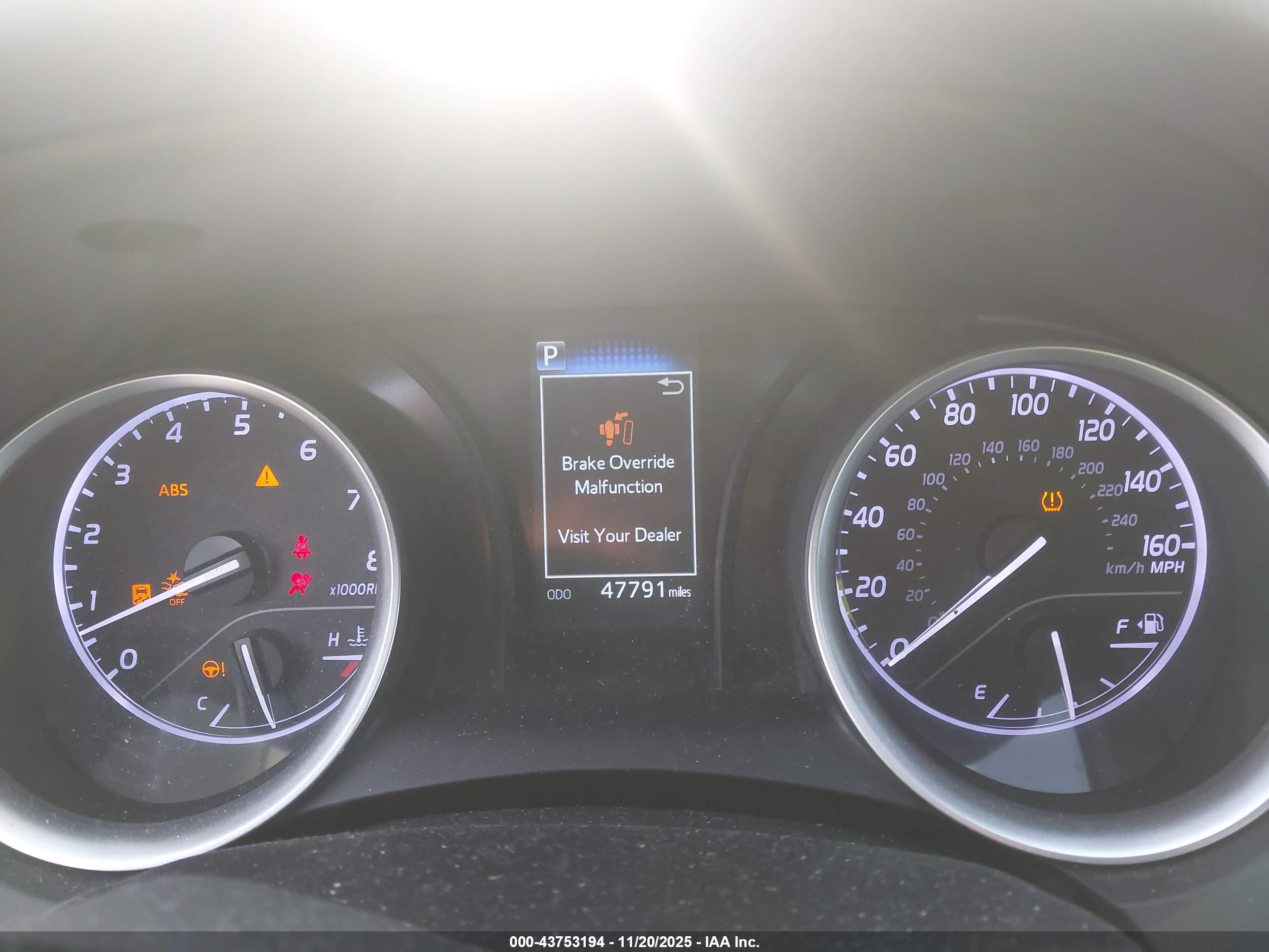 TOYOTA CAMRY image 7