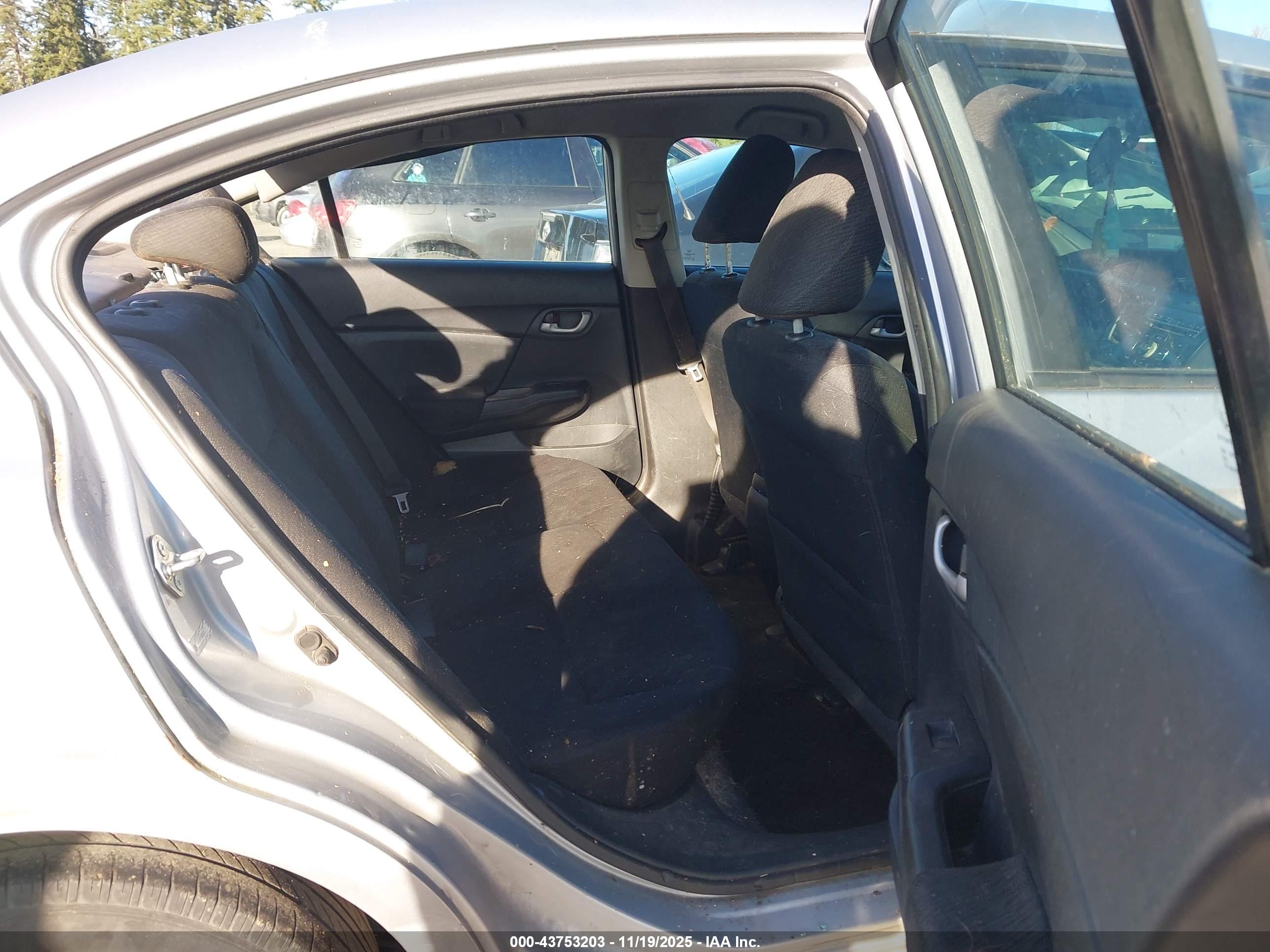 HONDA CIVIC image 8