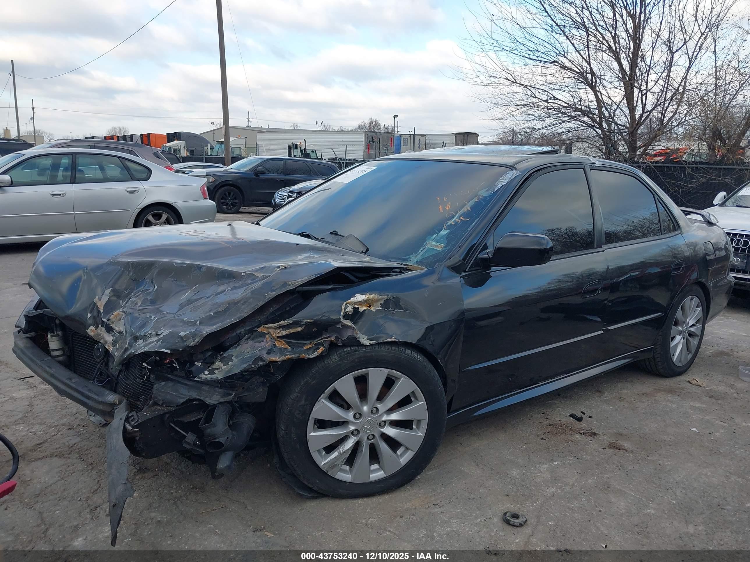 HONDA ACCORD image 2