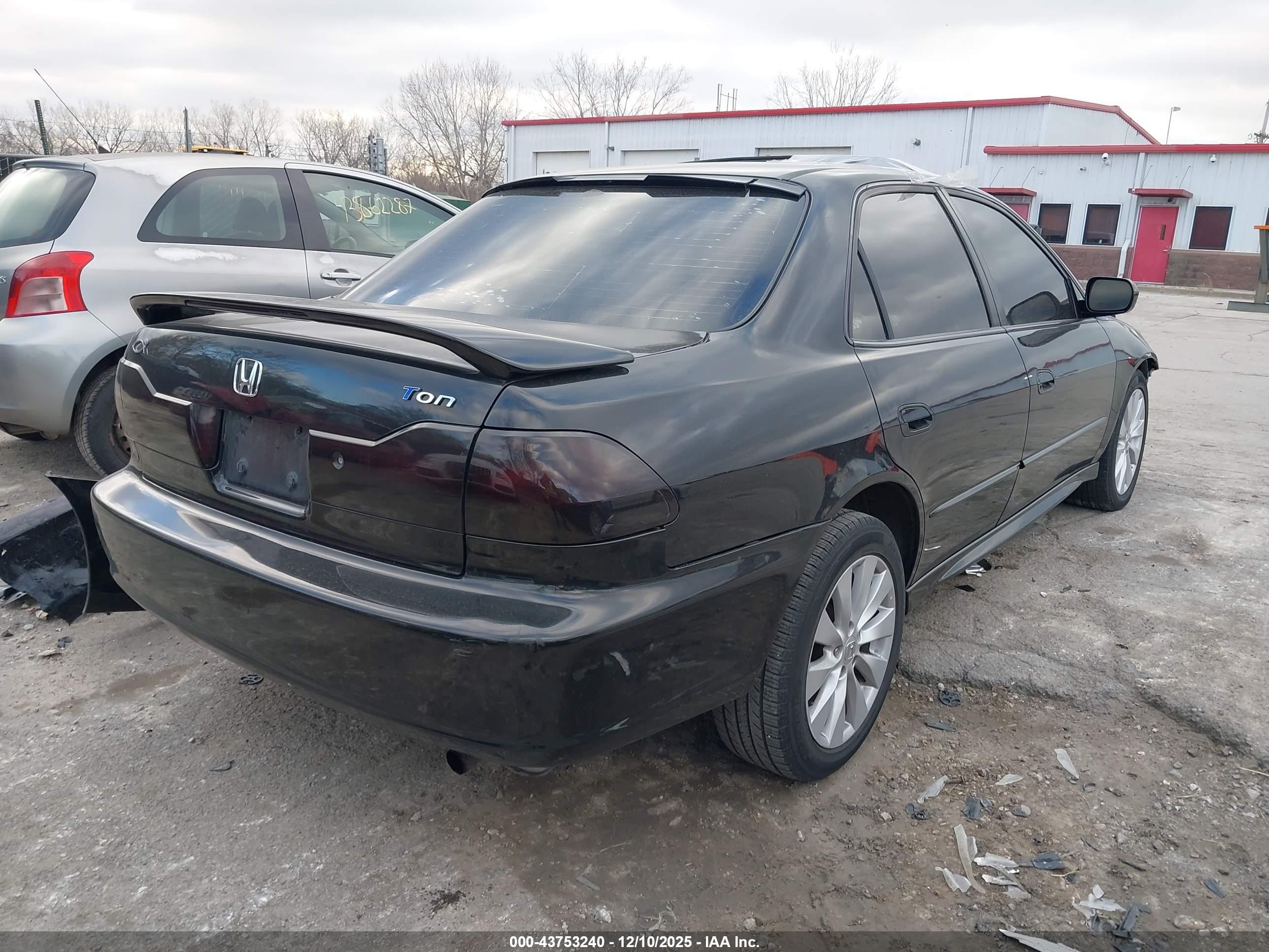 HONDA ACCORD image 4