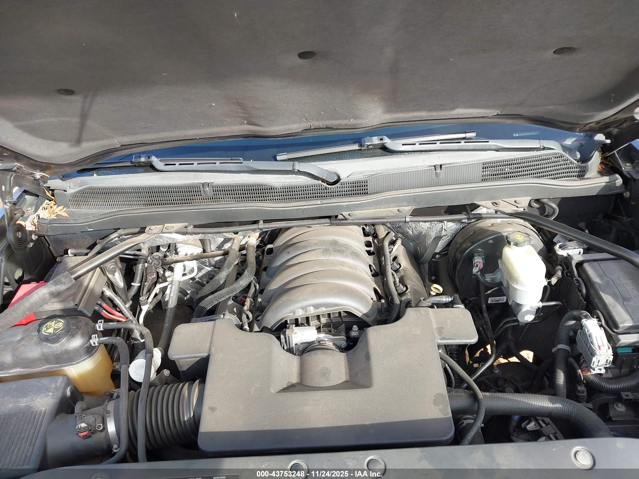 CHEVROLET SILVERADO image 10
