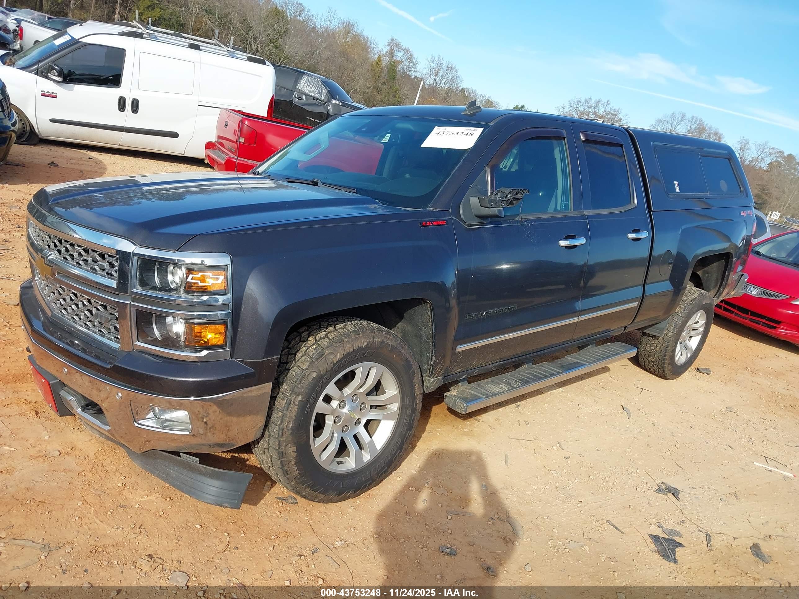 CHEVROLET SILVERADO image 2