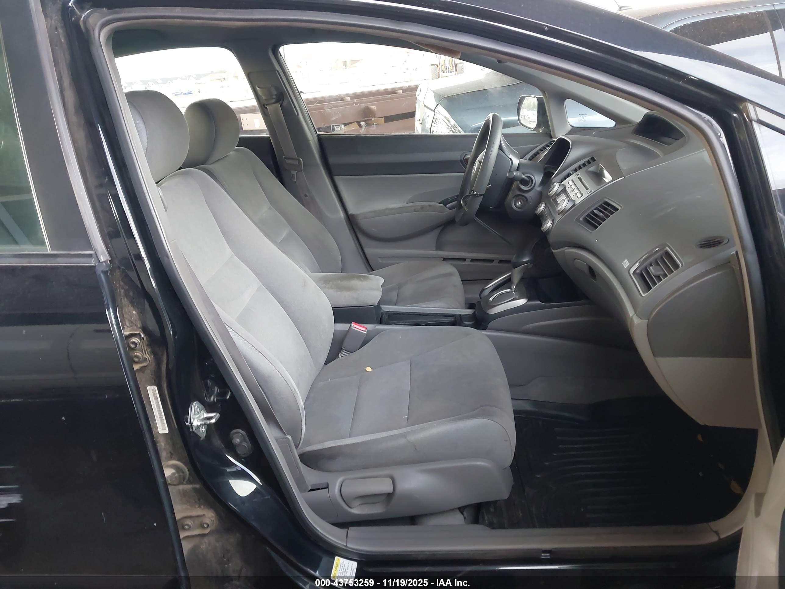 HONDA CIVIC image 5
