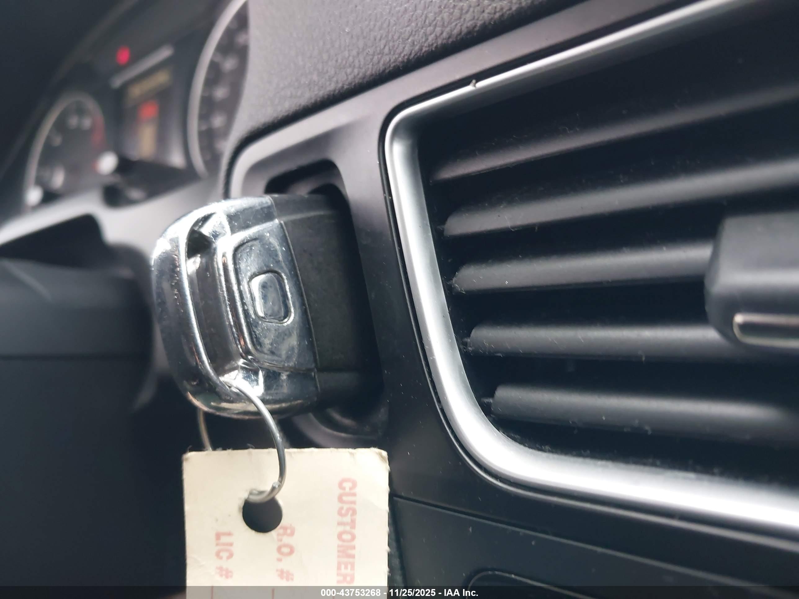 AUDI Q5 image 11