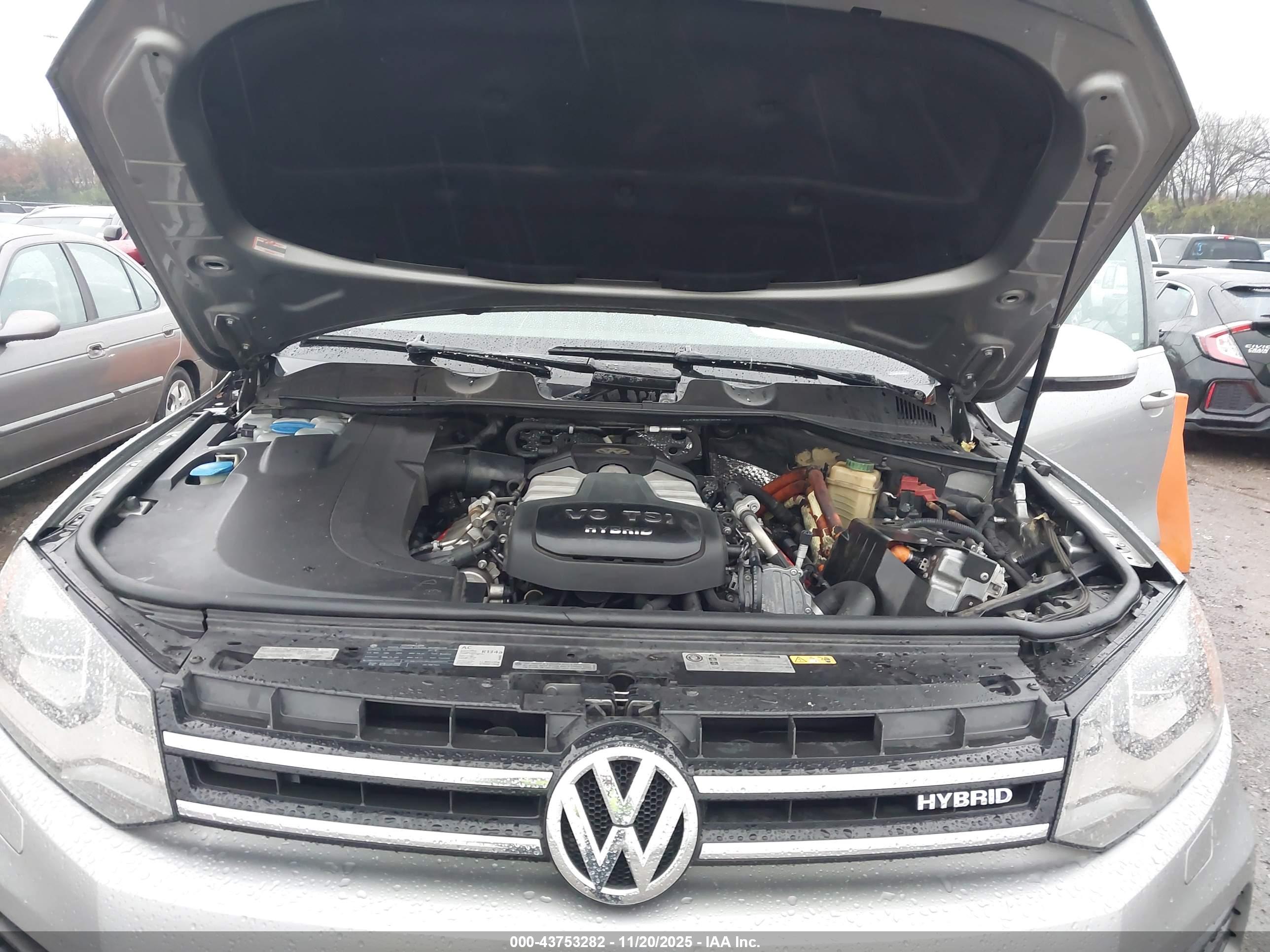 VOLKSWAGEN TOUAREG image 10