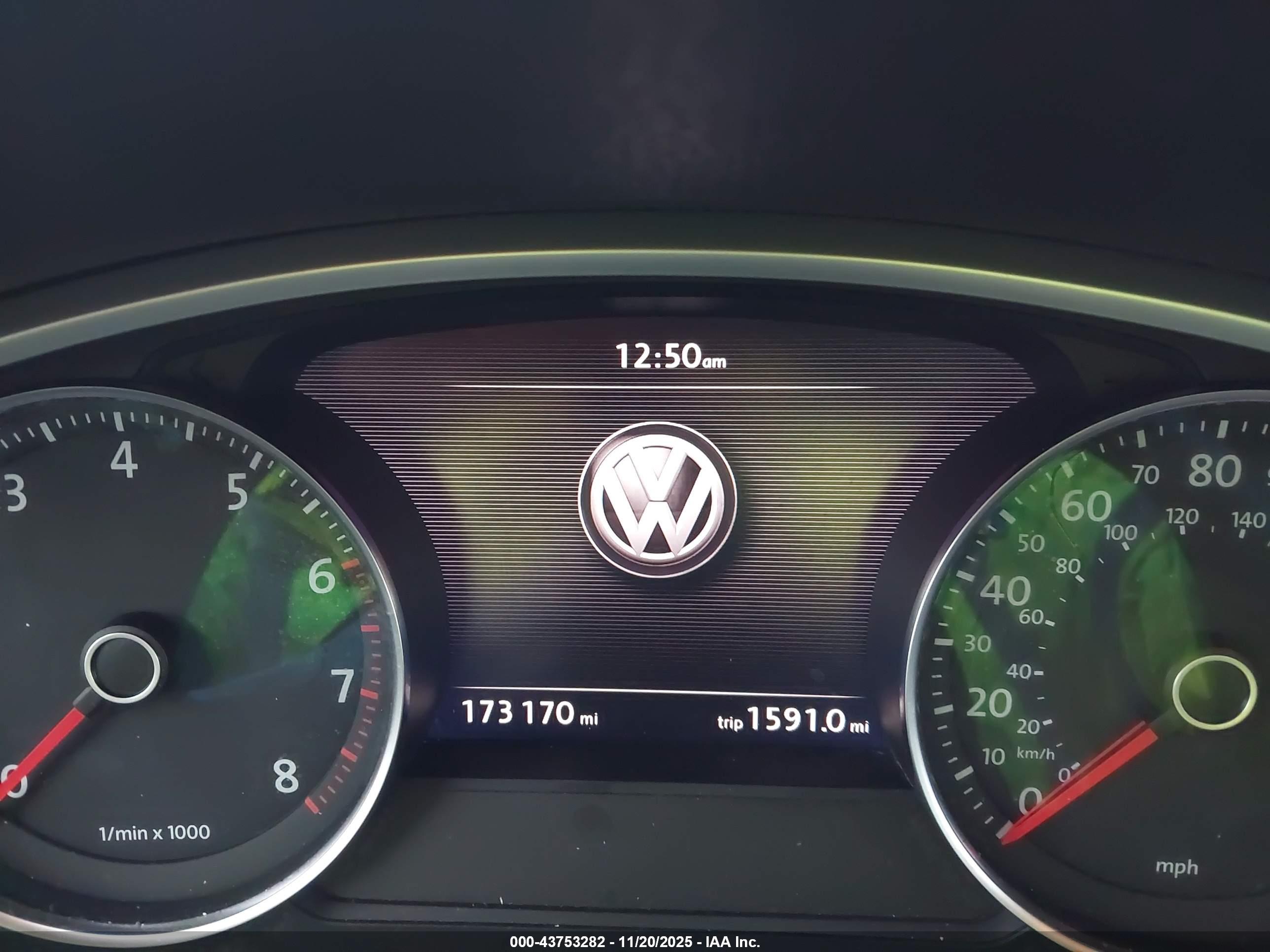 VOLKSWAGEN TOUAREG image 7