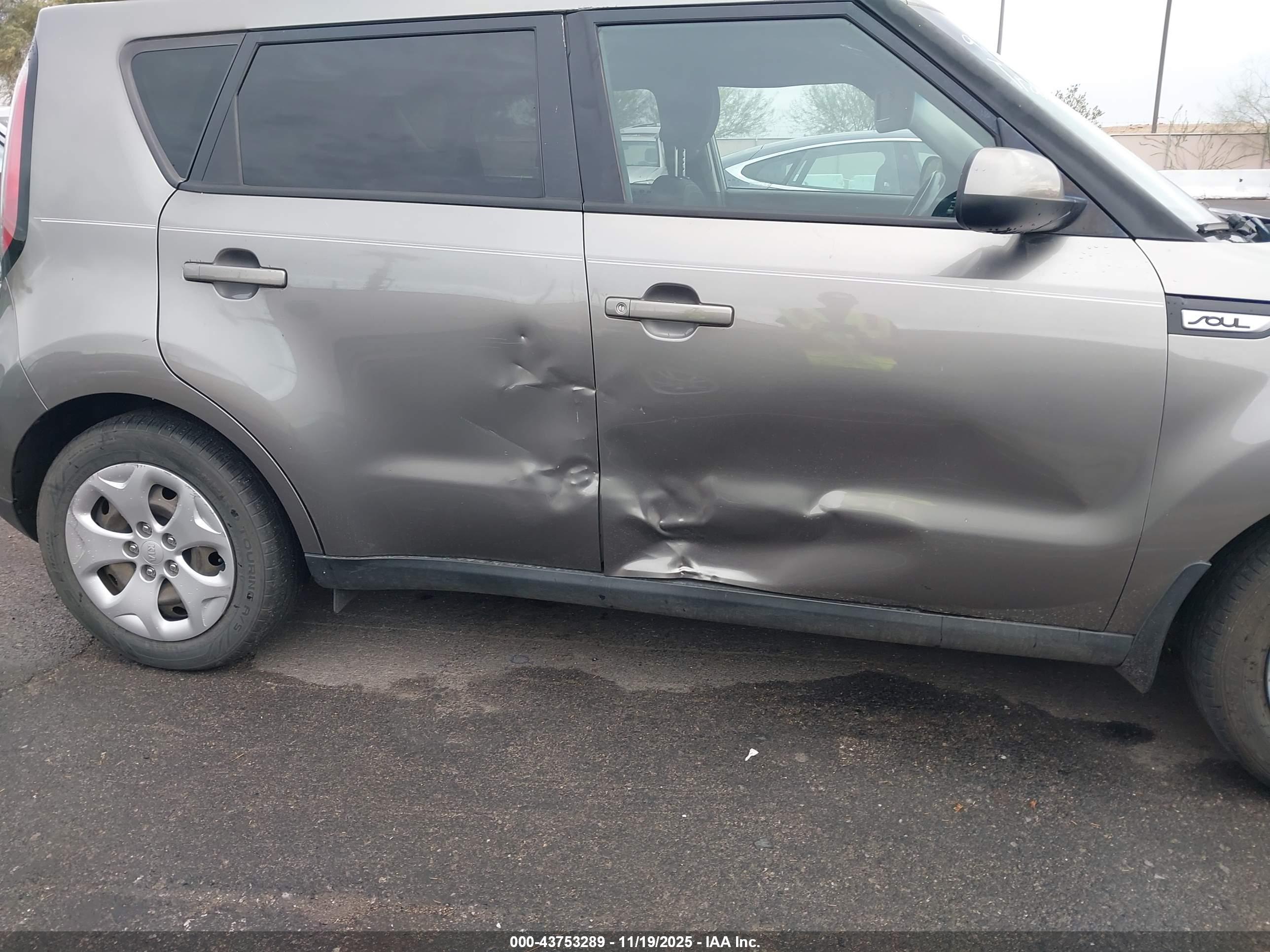 KIA SOUL image 6