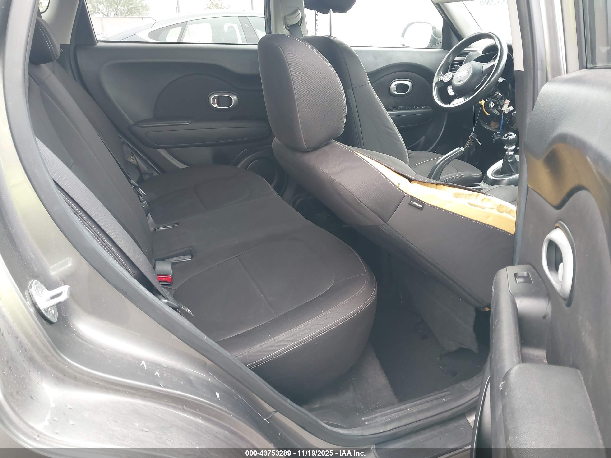 KIA SOUL image 8