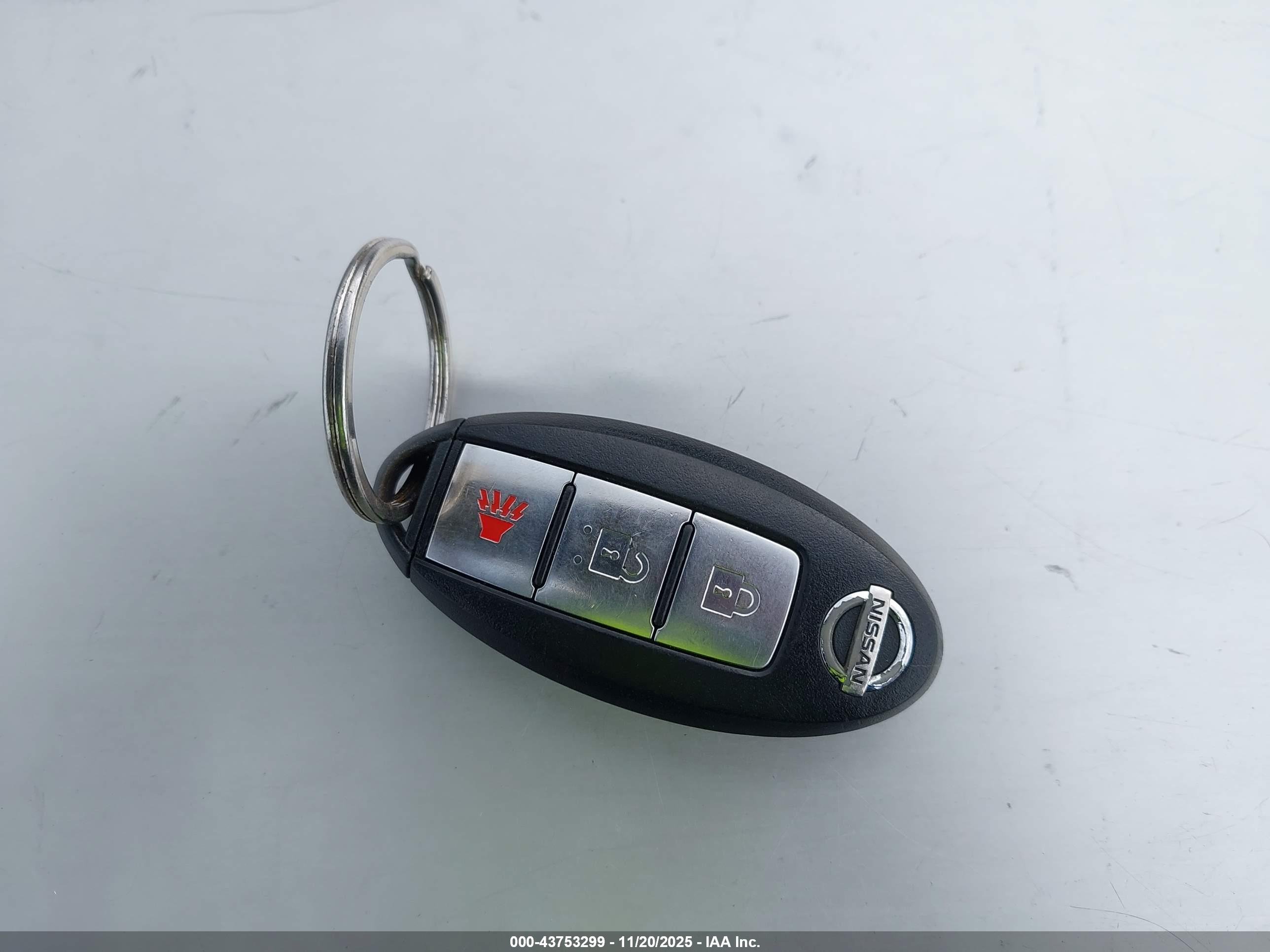 NISSAN ROGUE image 11