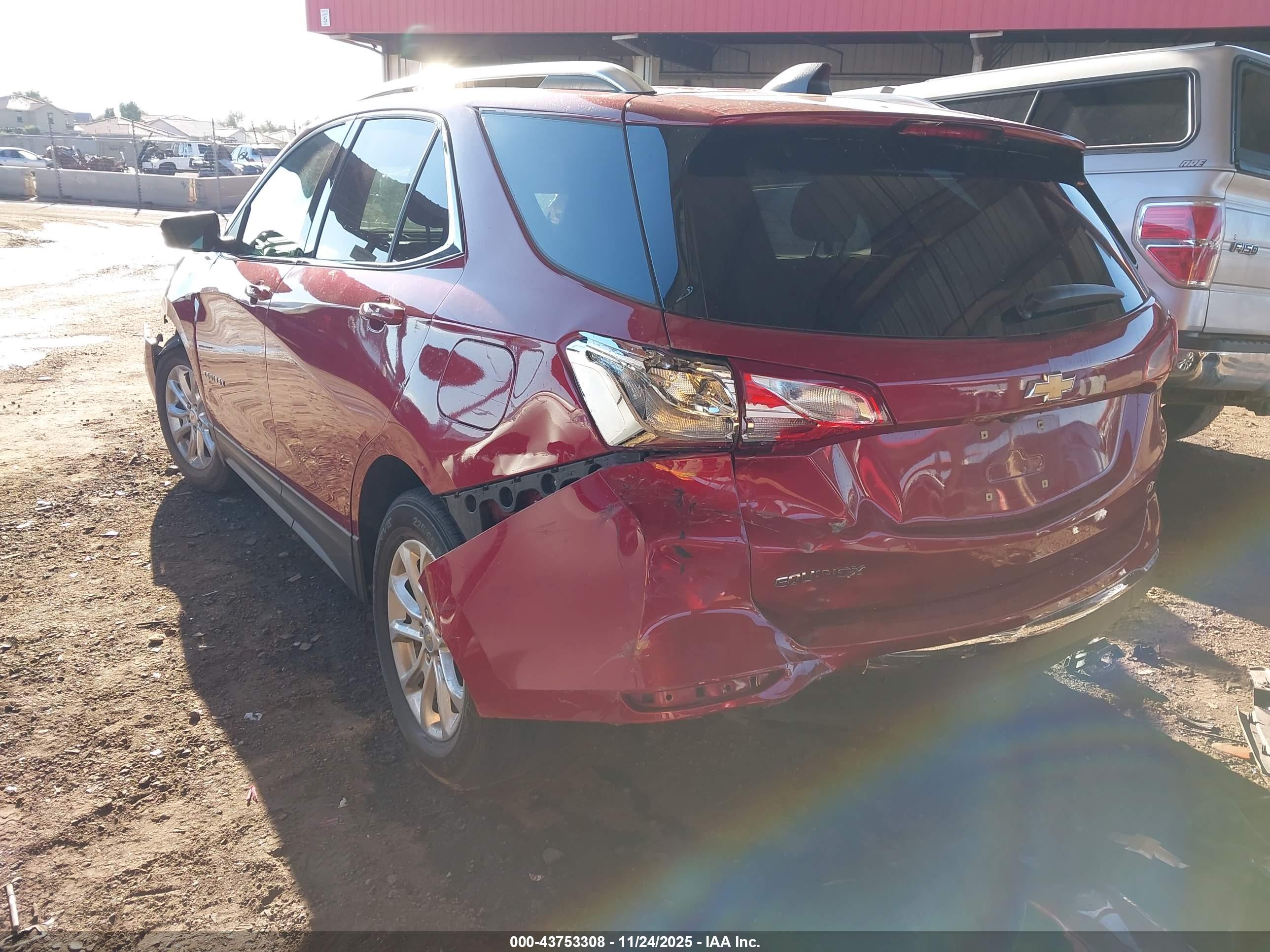CHEVROLET EQUINOX image 3