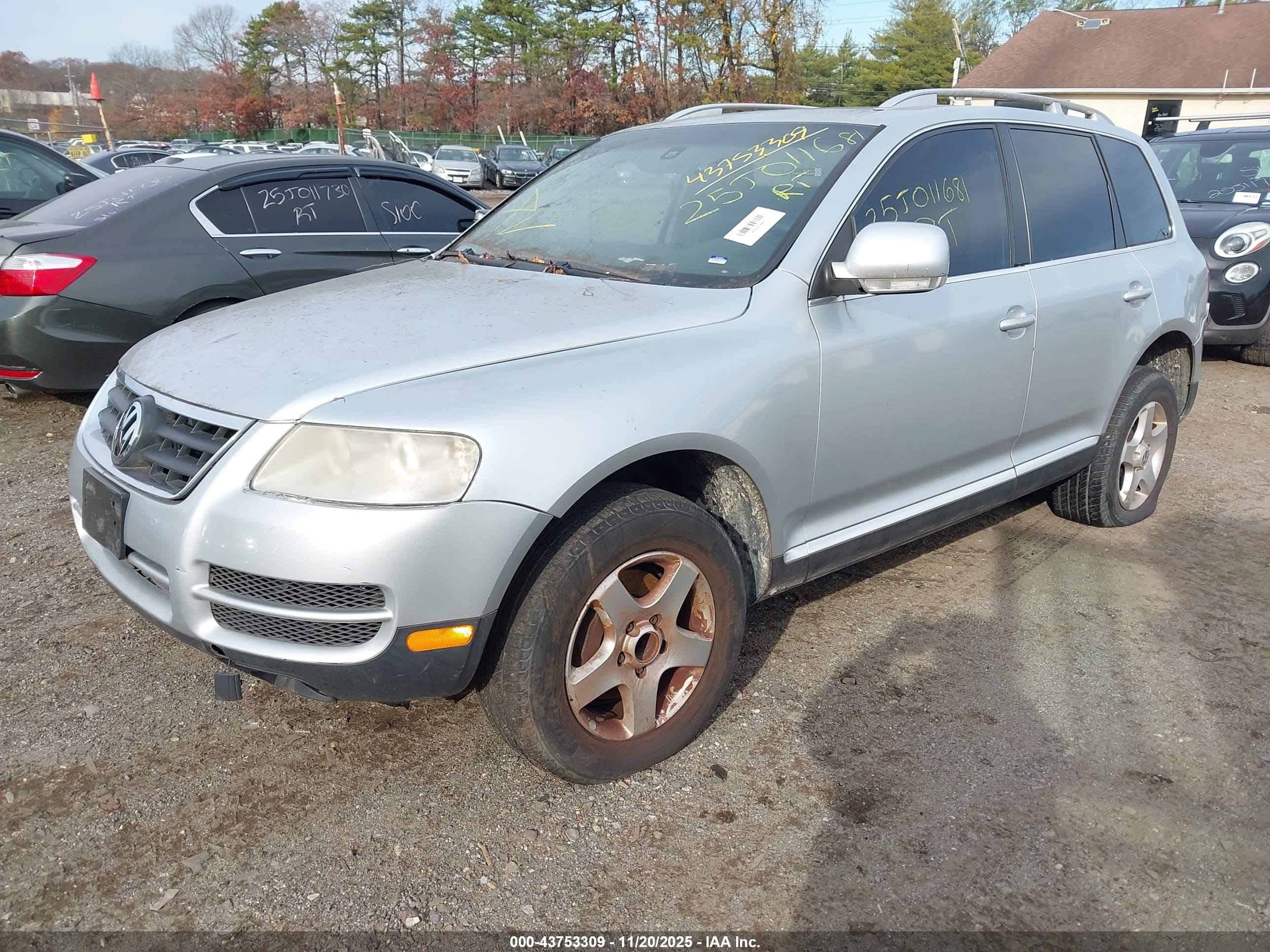 VOLKSWAGEN TOUAREG image 2