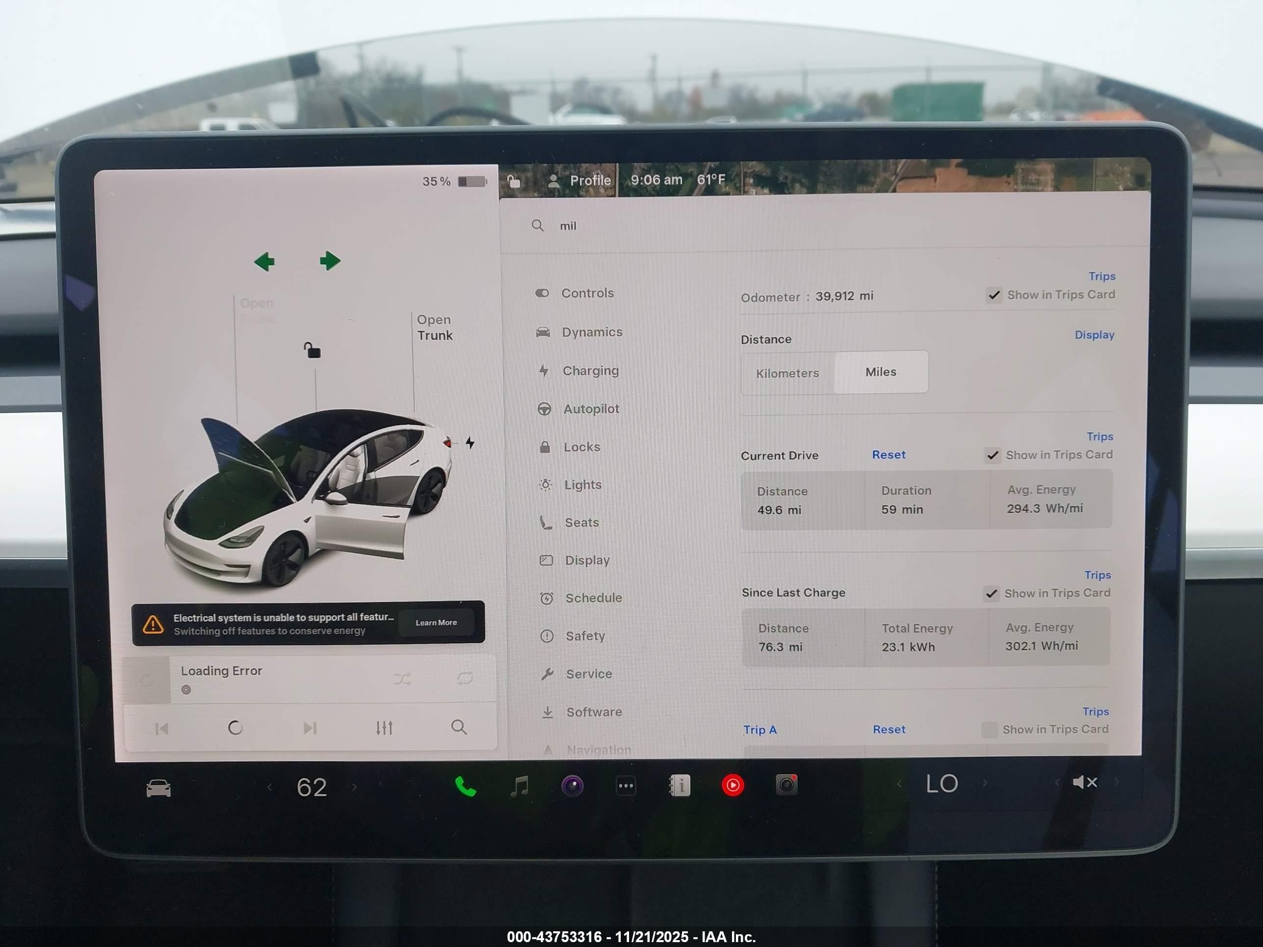 TESLA MODEL image 7