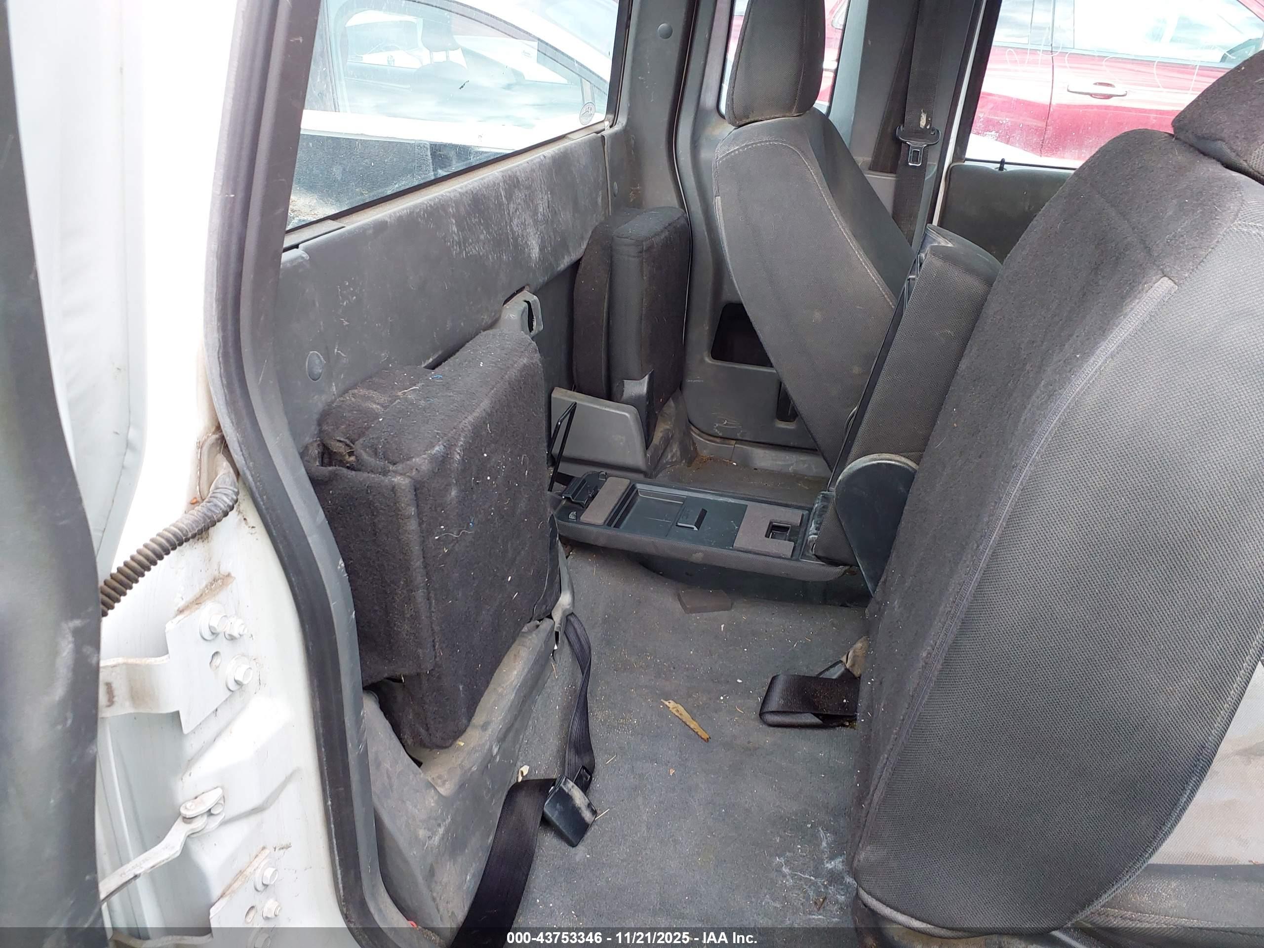 FORD RANGER image 8
