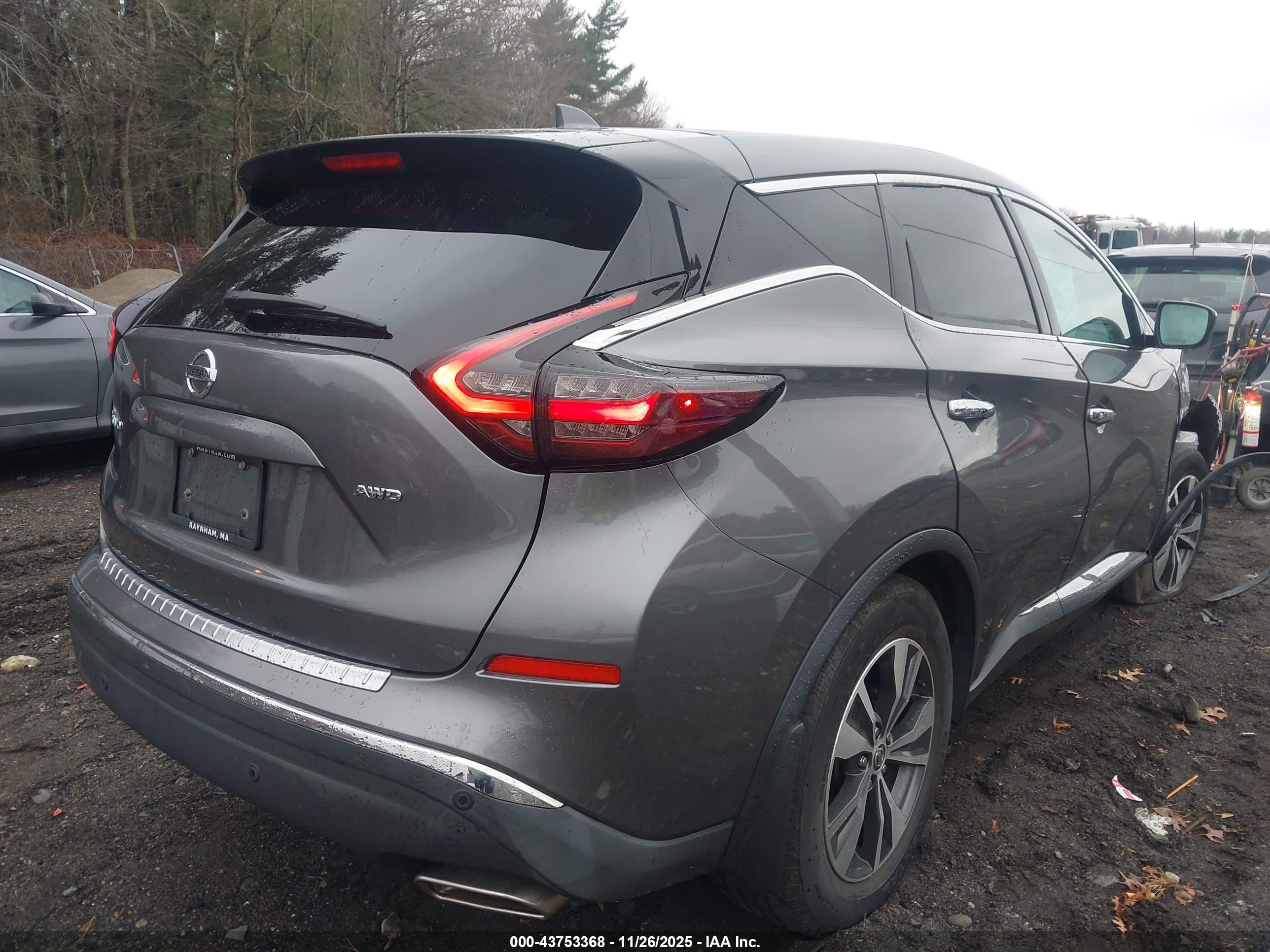 NISSAN MURANO image 4