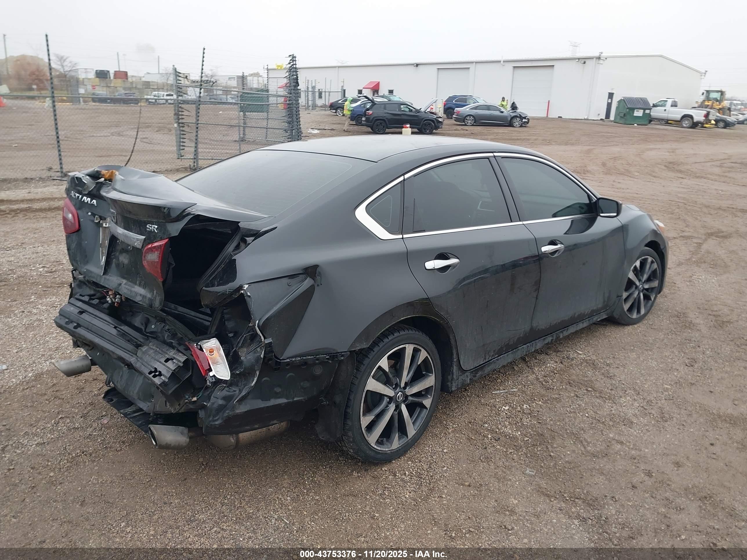NISSAN ALTIMA image 4