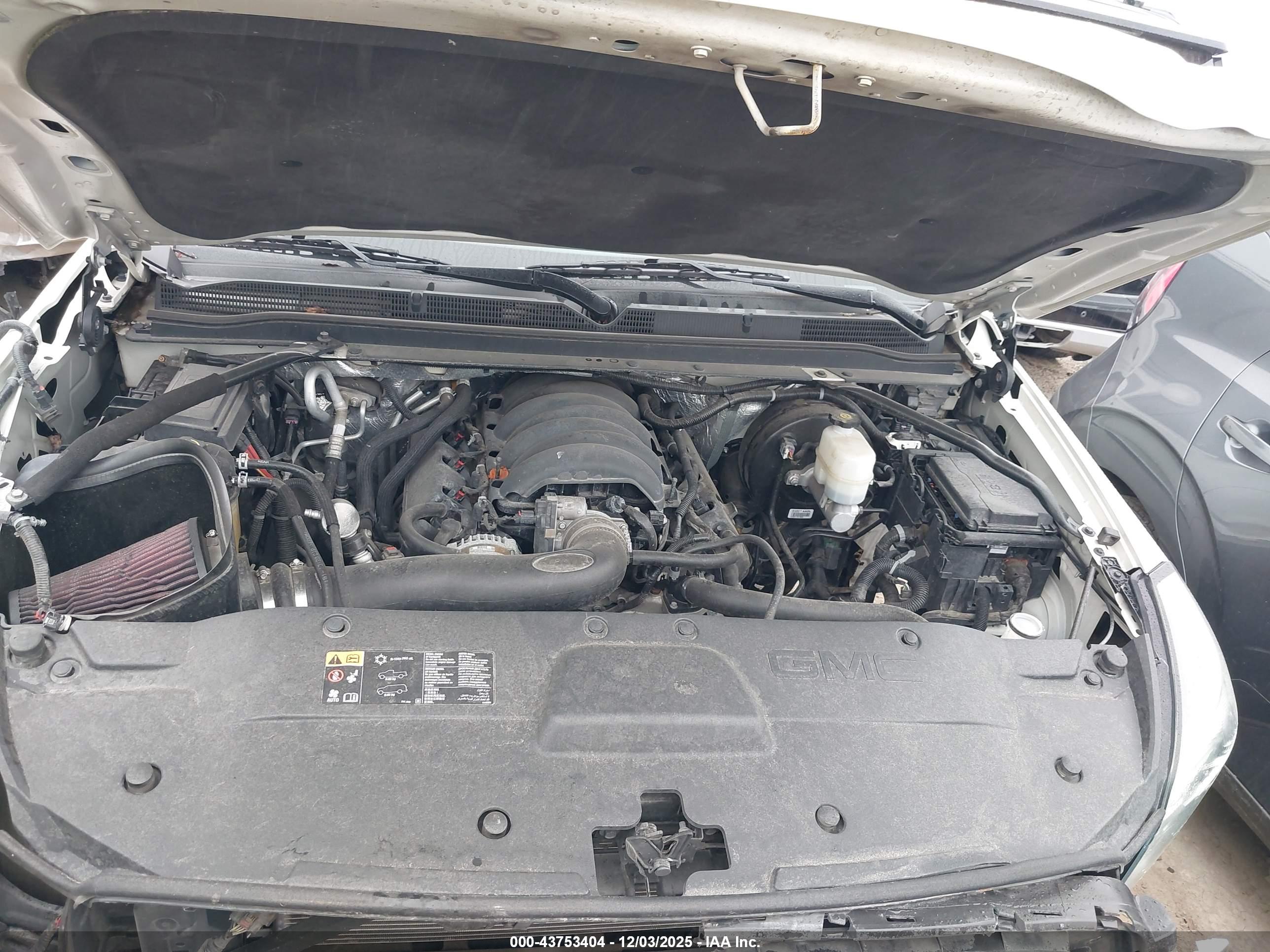 GMC YUKON image 10