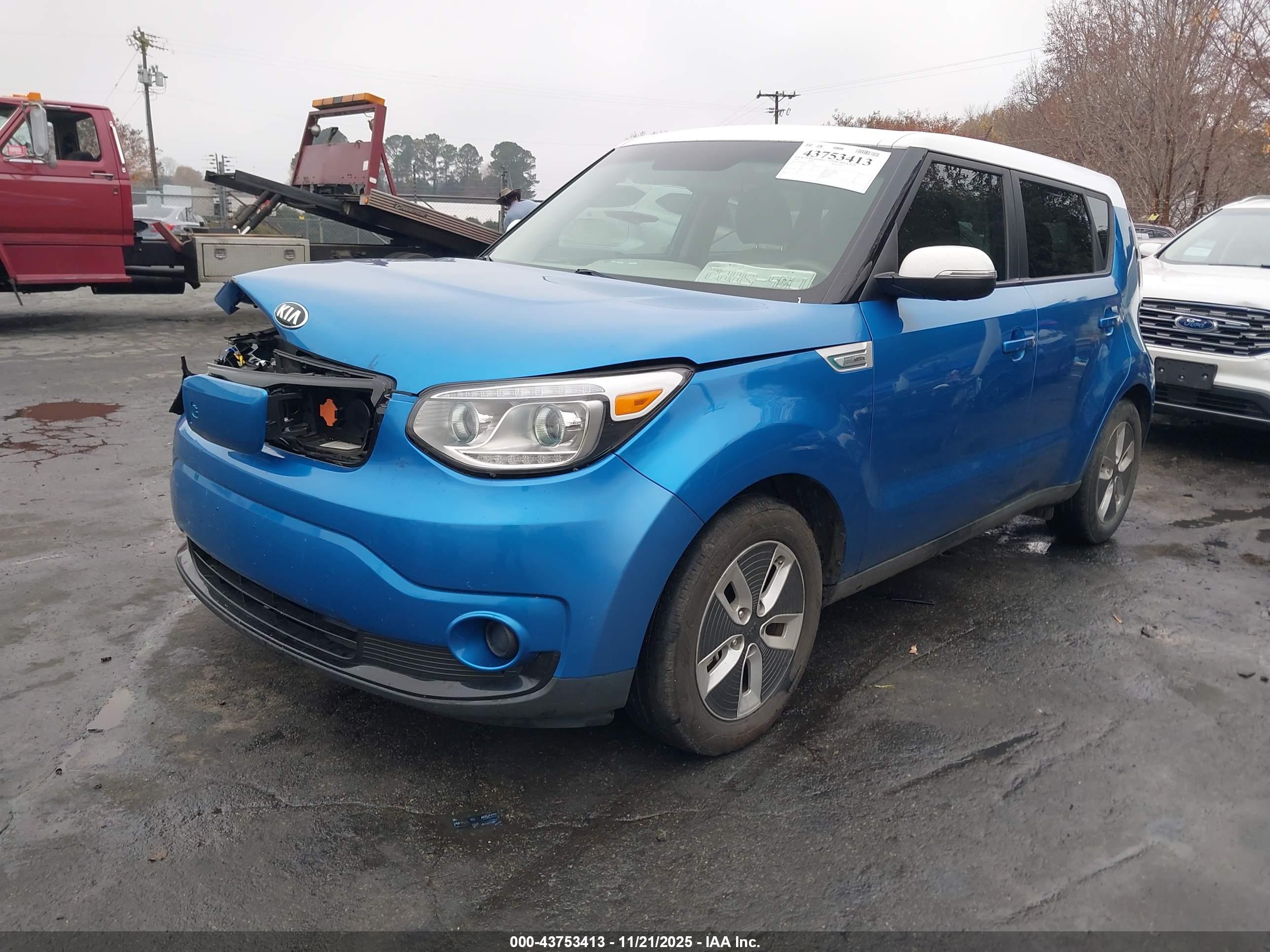 KIA SOUL image 2