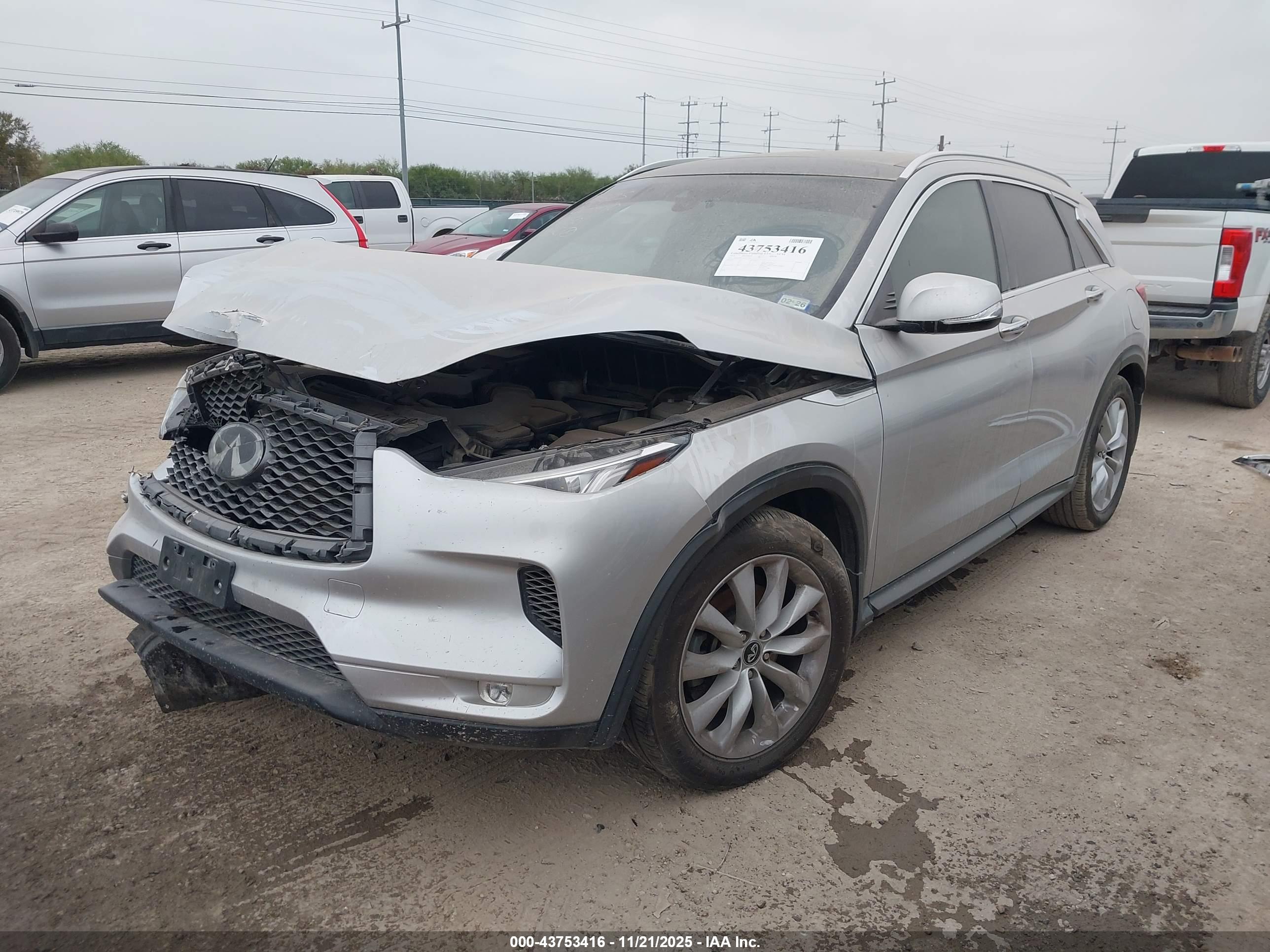 INFINITI QX50 image 2