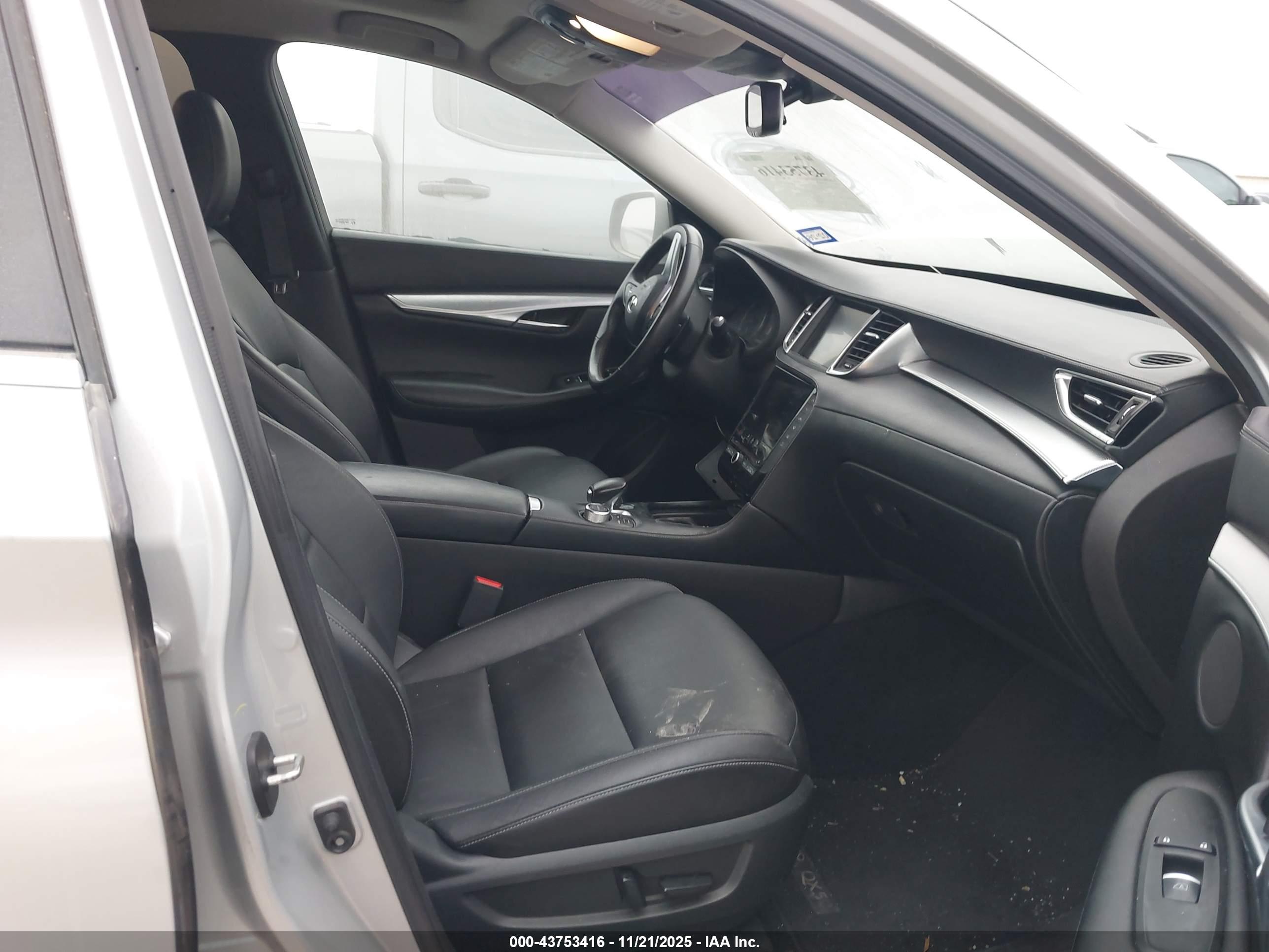 INFINITI QX50 image 5