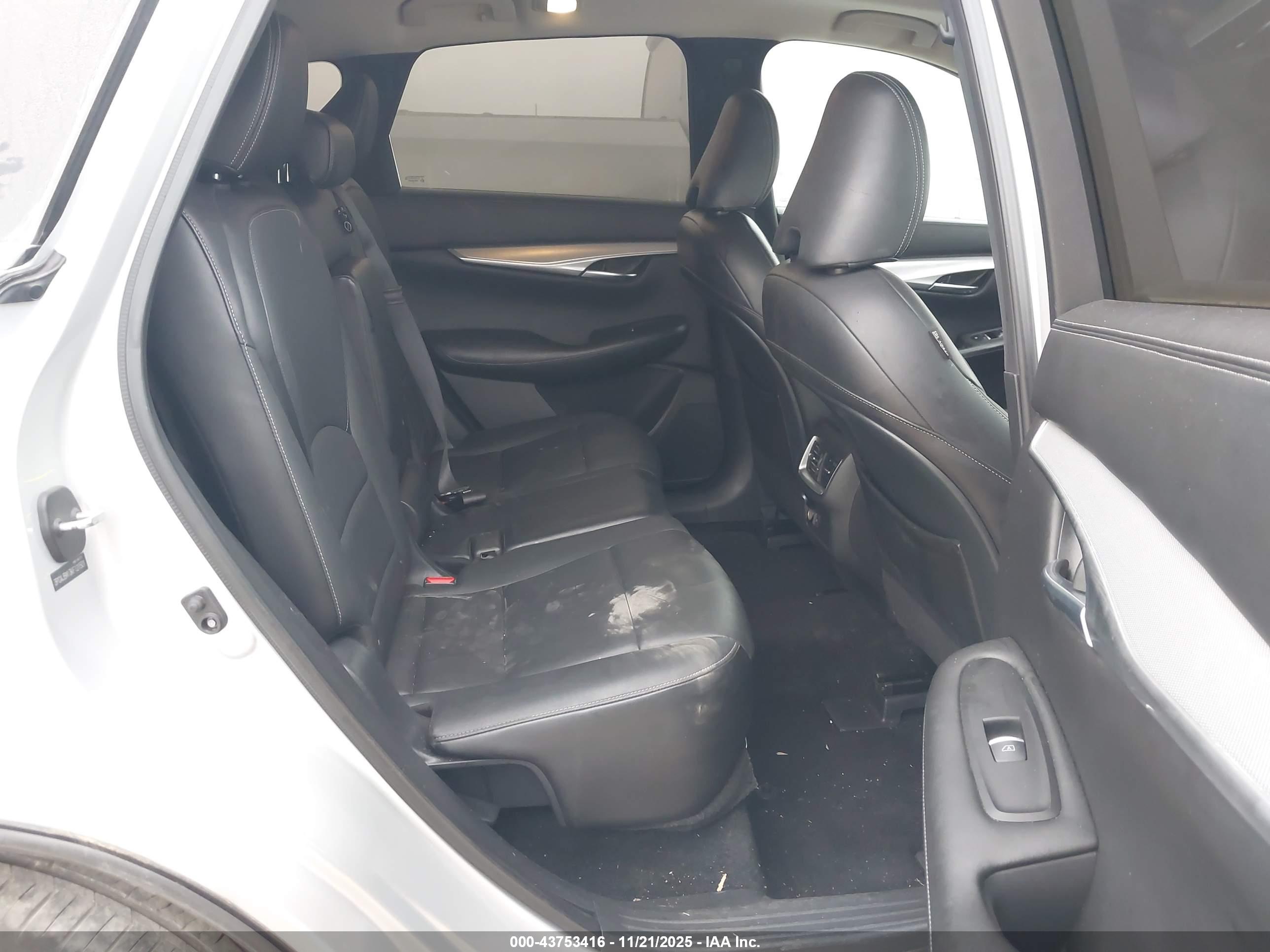 INFINITI QX50 image 8