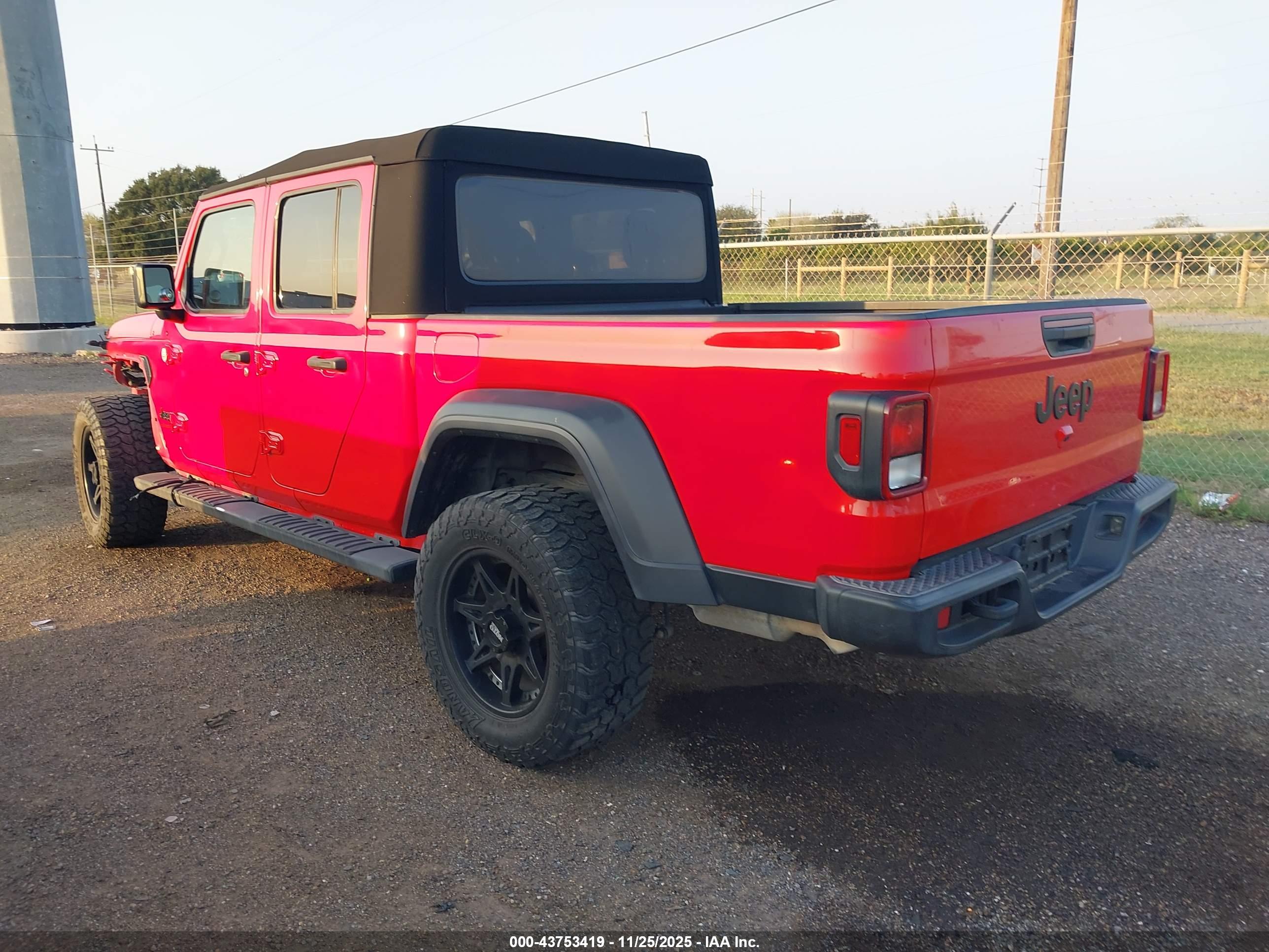 JEEP GLADIATOR image 3