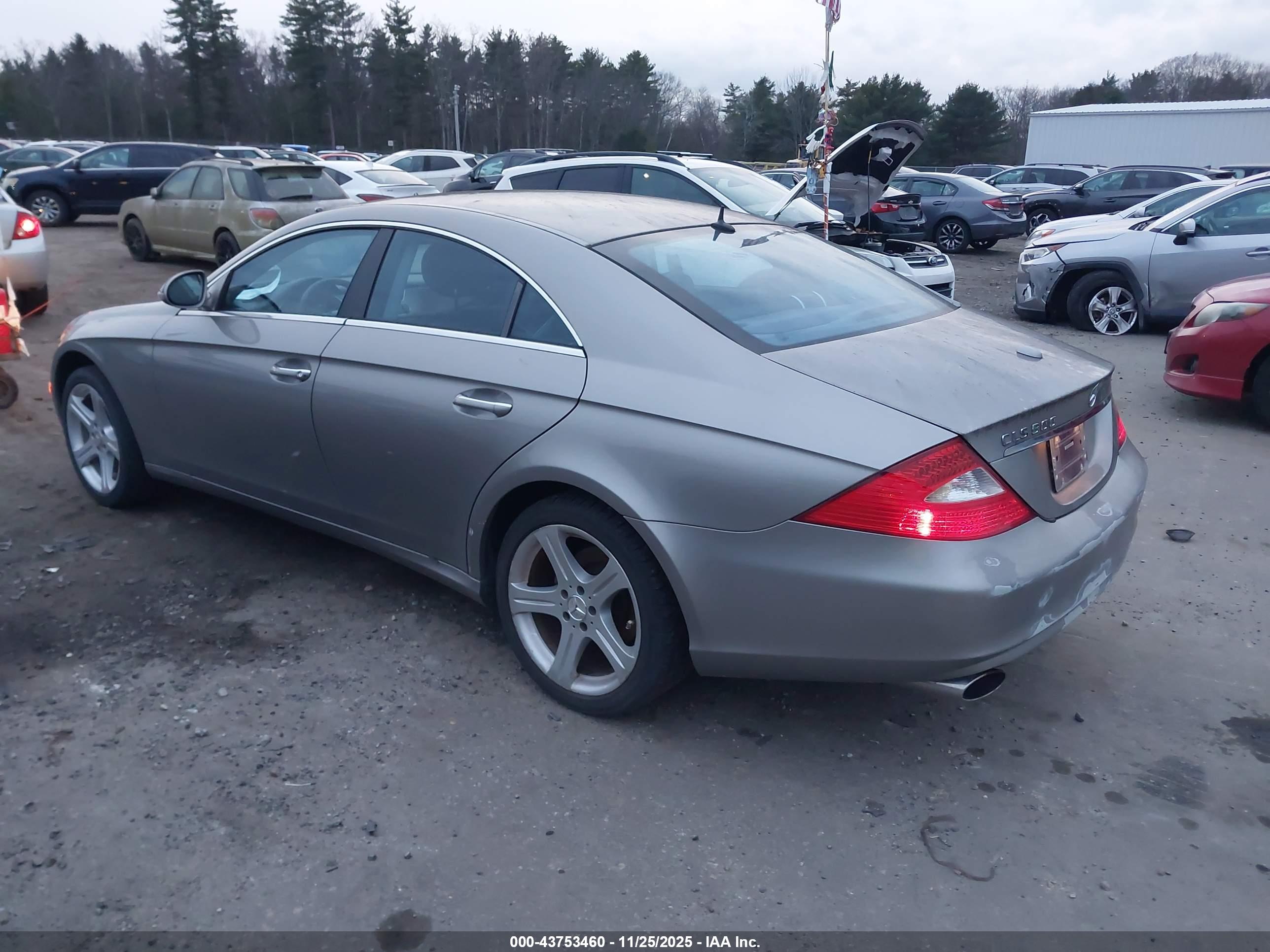 MERCEDES-BENZ CLS image 3