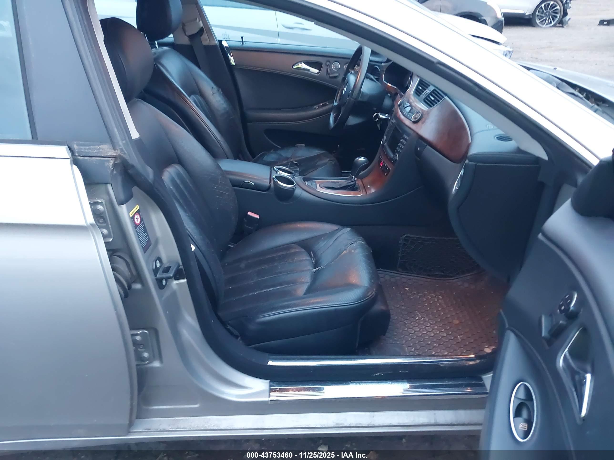 MERCEDES-BENZ CLS image 5