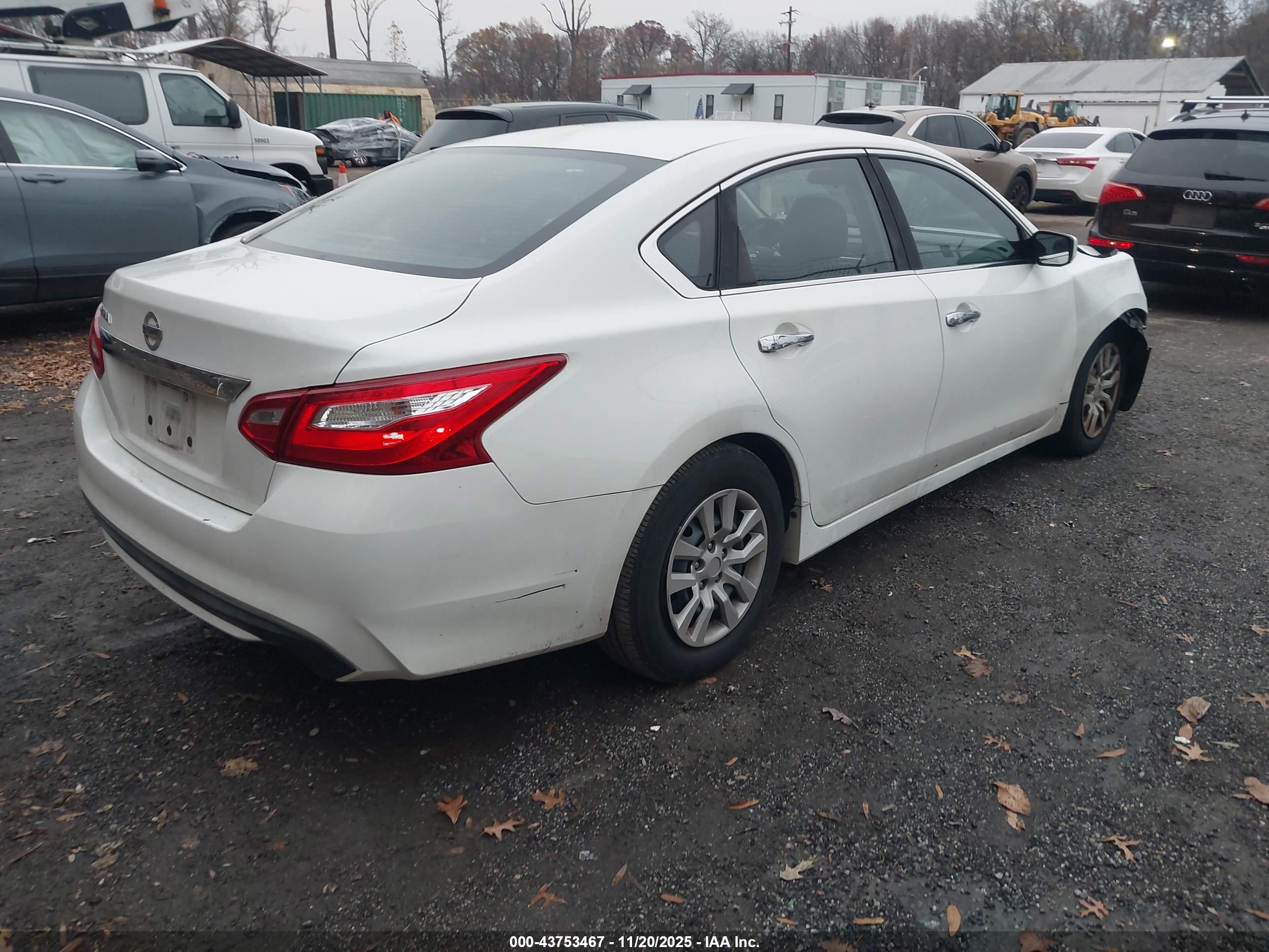 NISSAN ALTIMA image 4