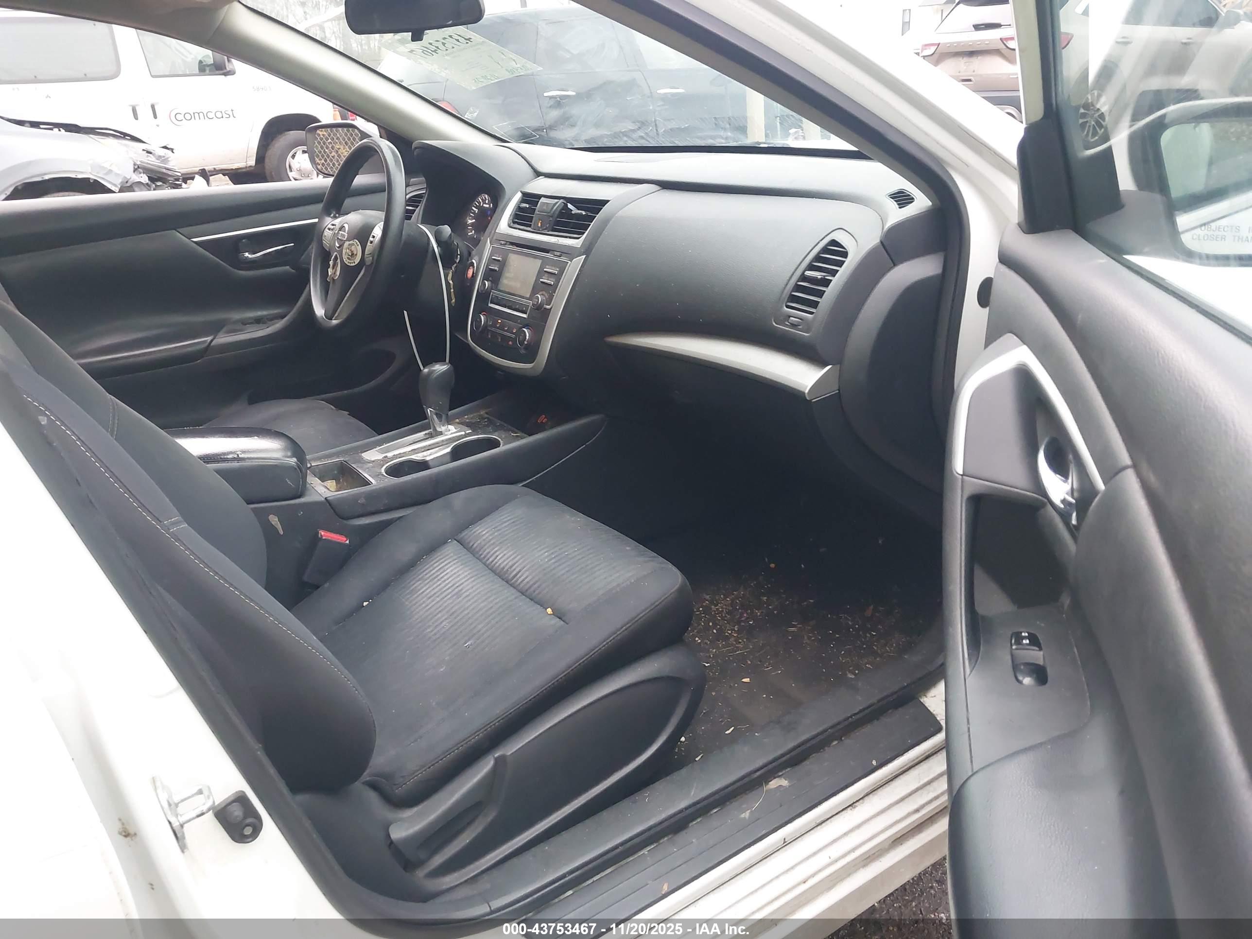 NISSAN ALTIMA image 5