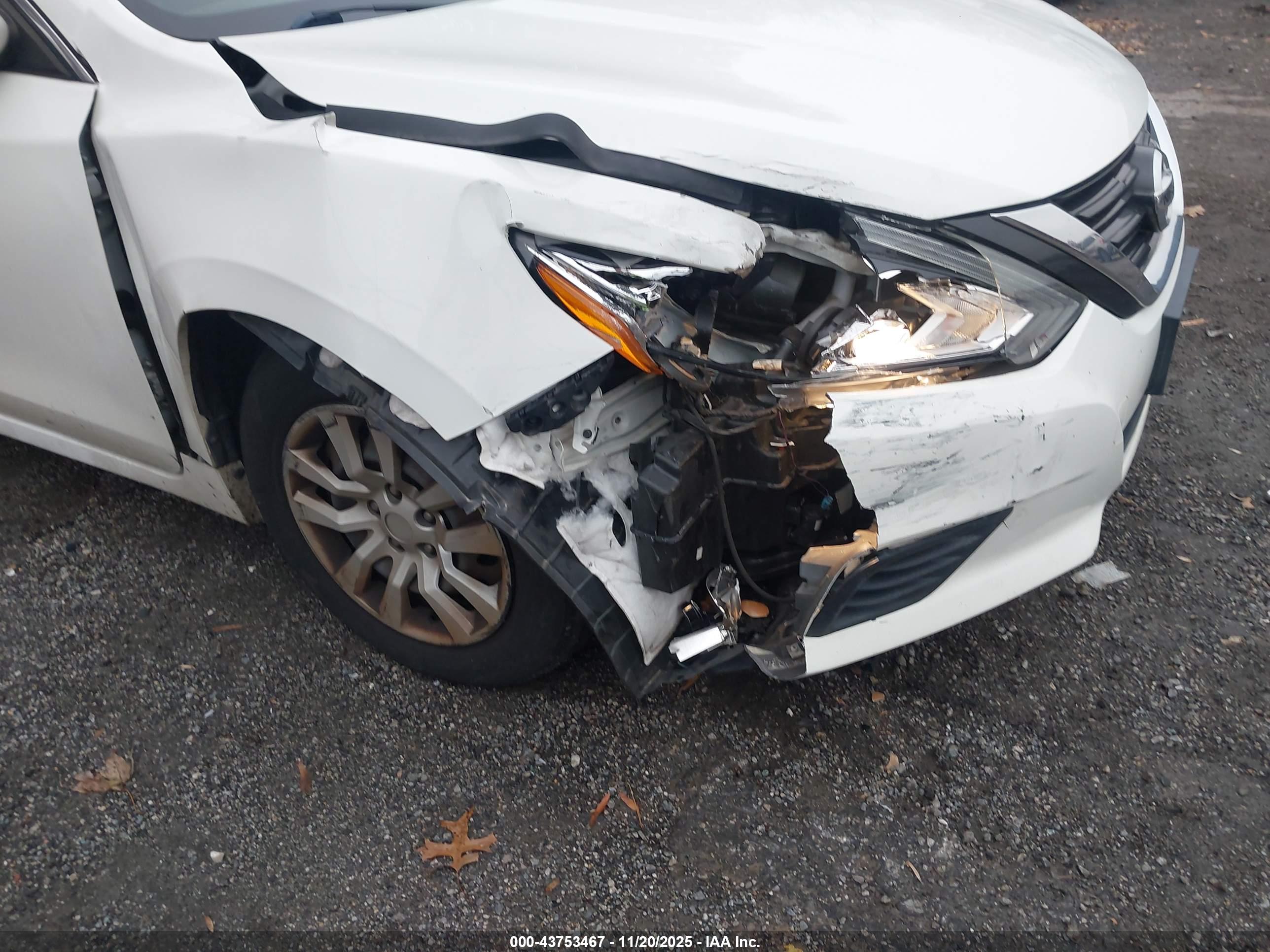 NISSAN ALTIMA image 6