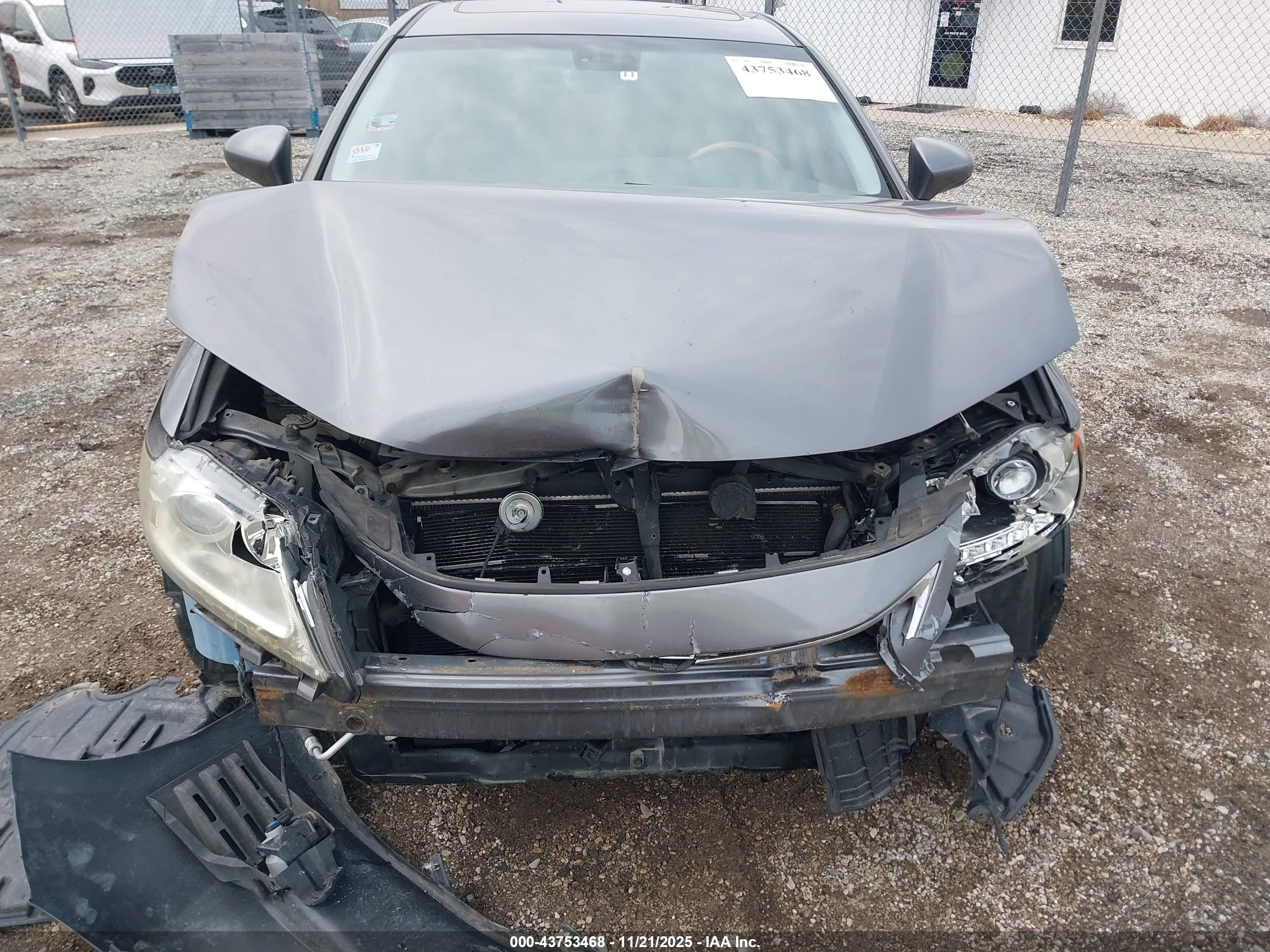 LEXUS ES image 6