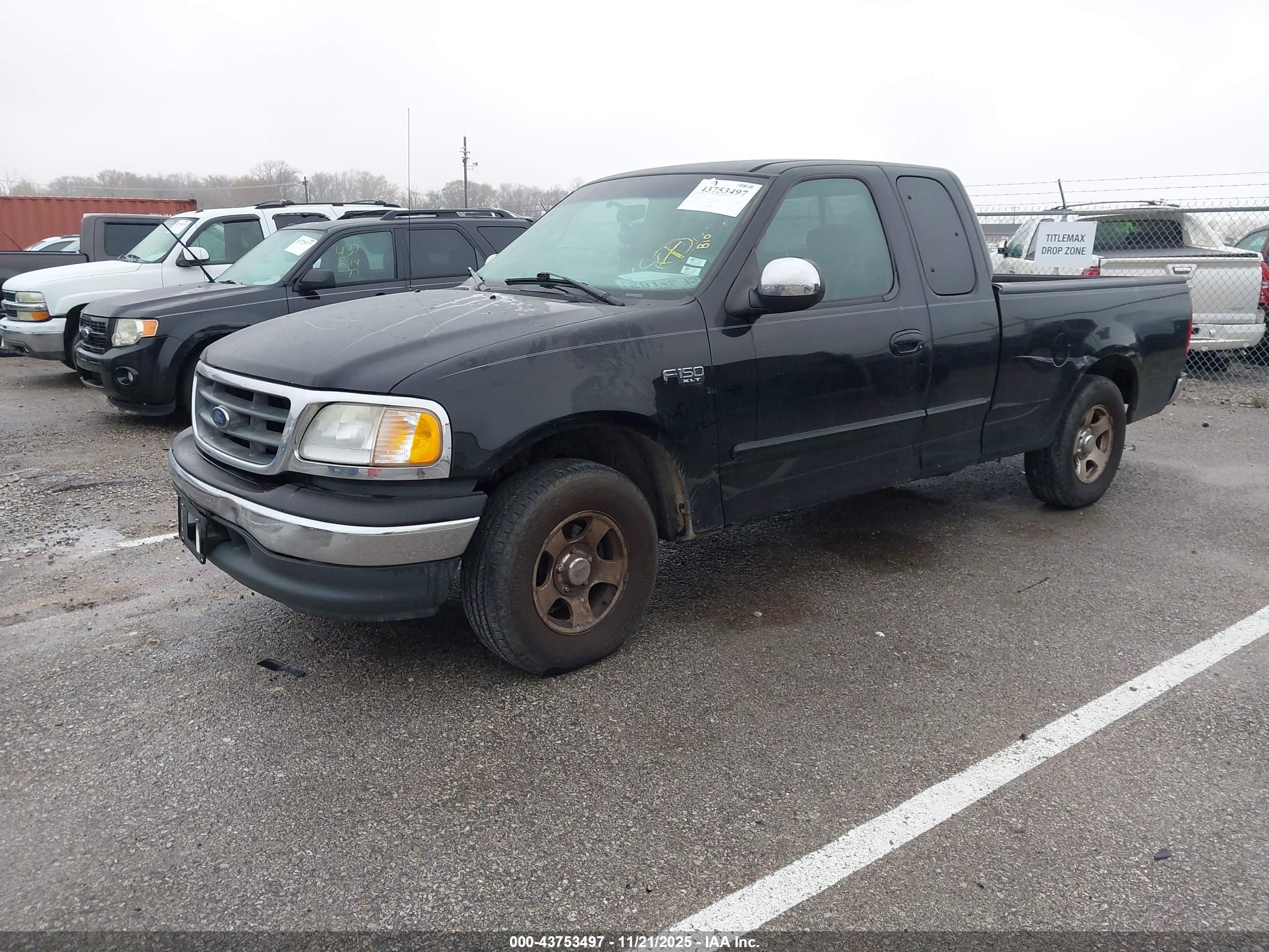 FORD F-150 image 2