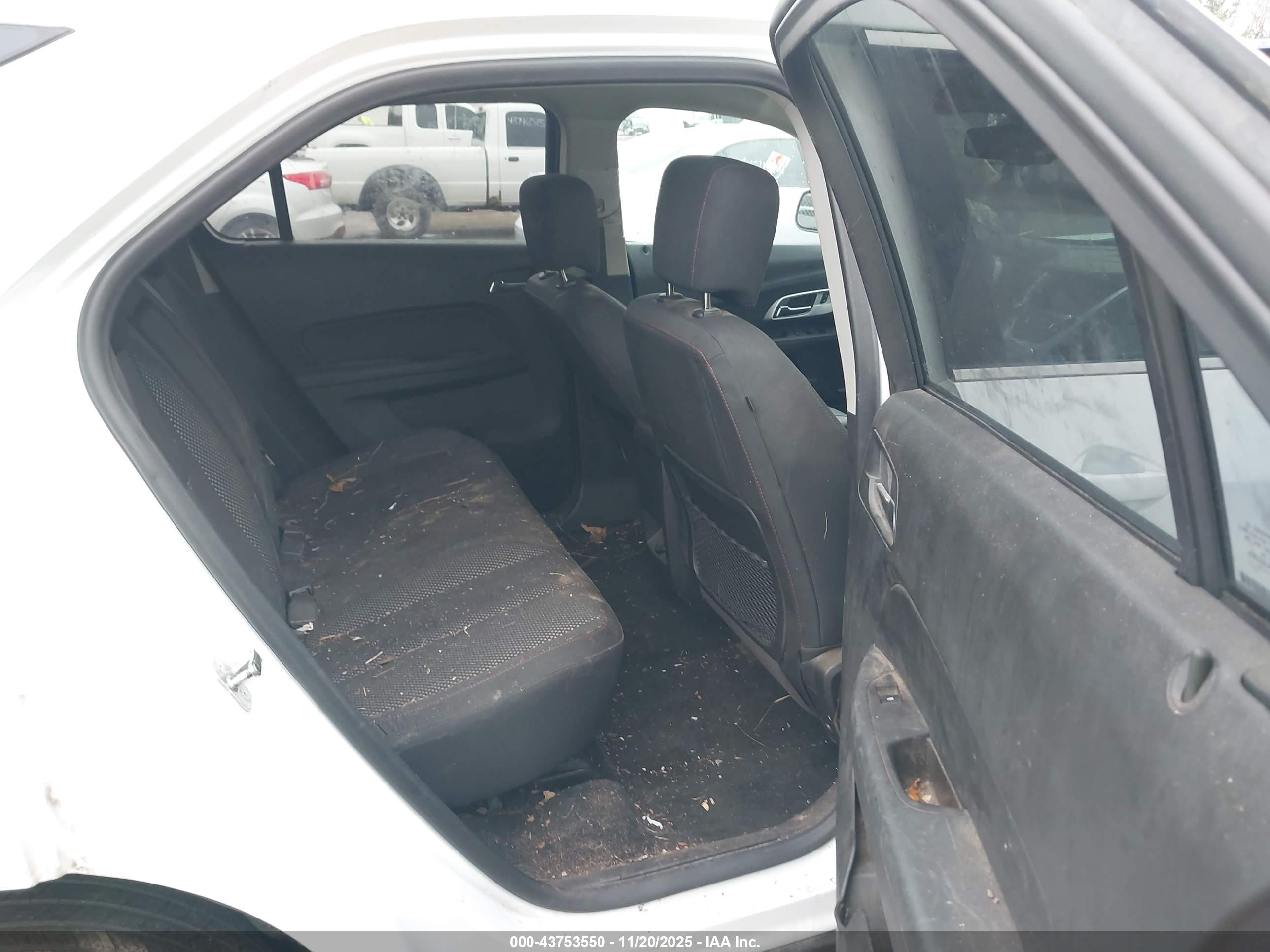 CHEVROLET EQUINOX image 8