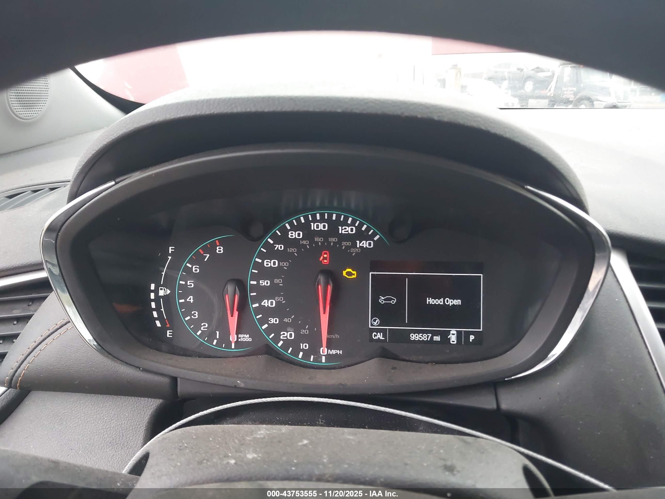 CHEVROLET TRAX image 7