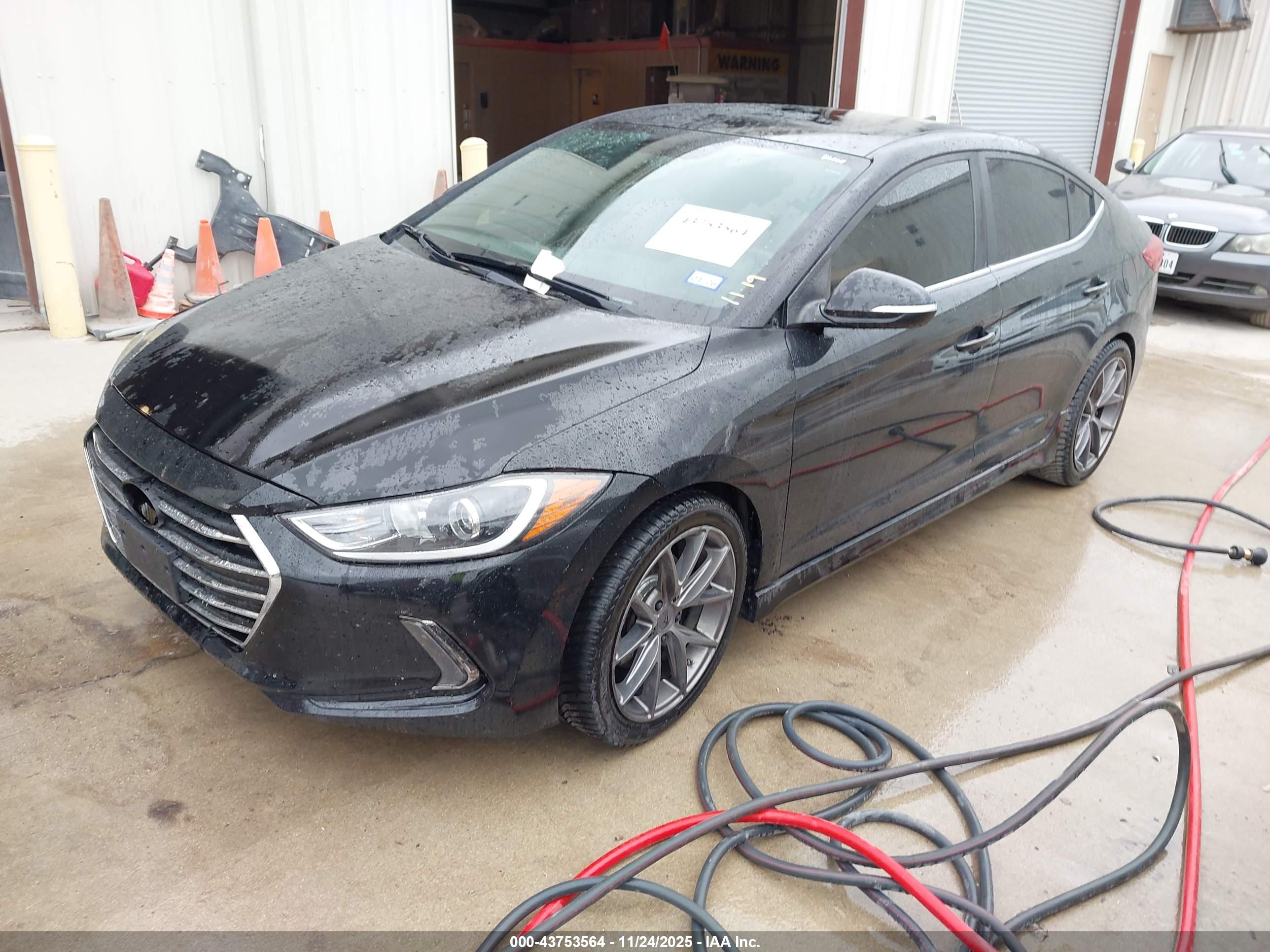 HYUNDAI ELANTRA image 2