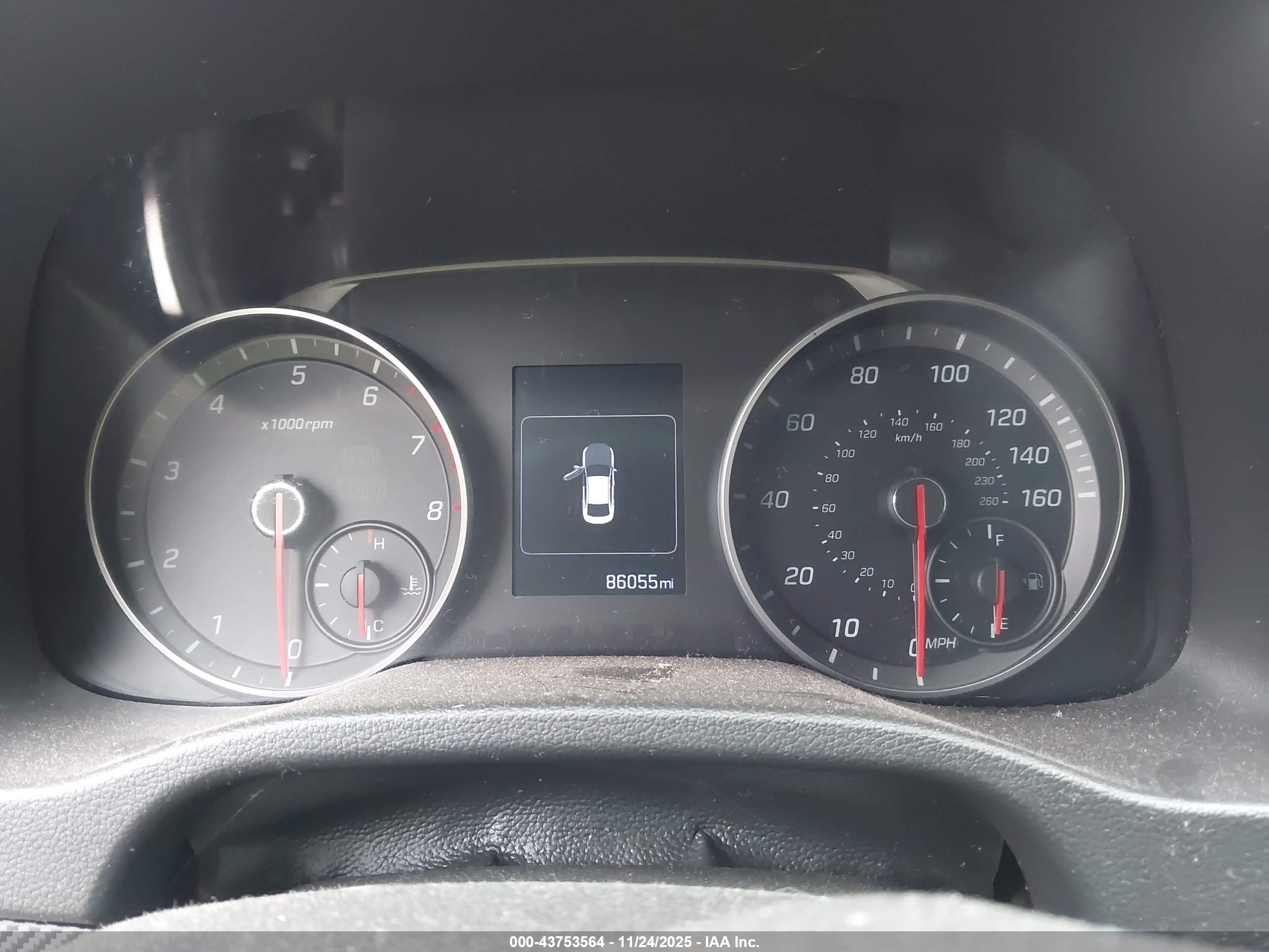 HYUNDAI ELANTRA image 7