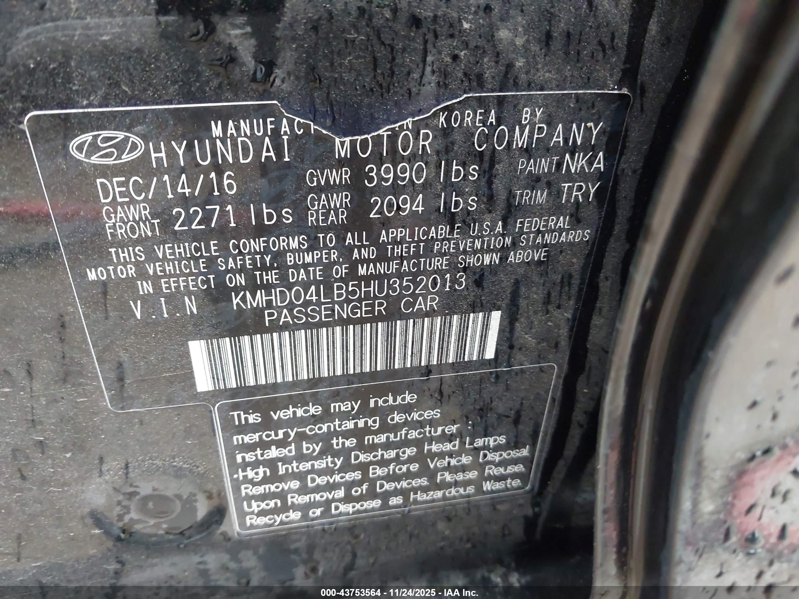HYUNDAI ELANTRA image 9