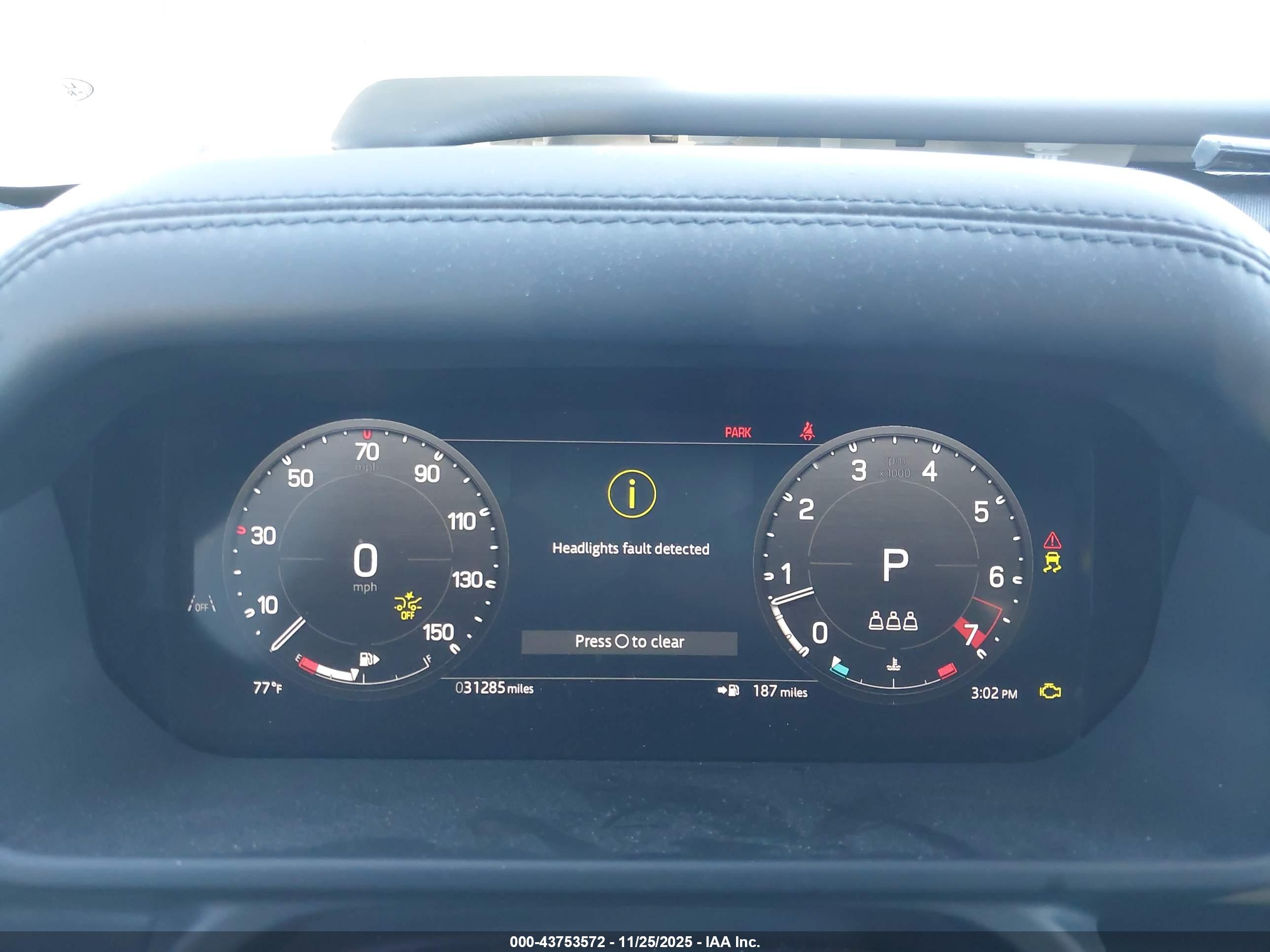 LAND ROVER image 7