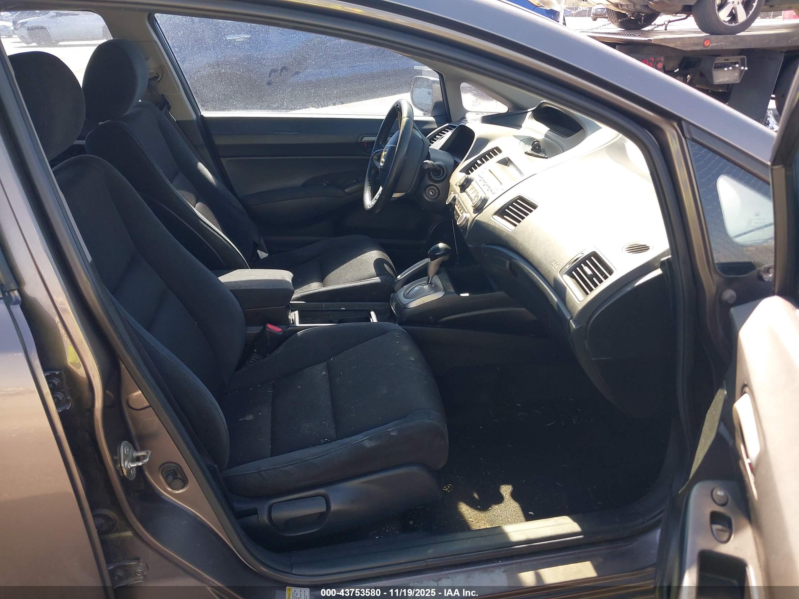 HONDA CIVIC image 5