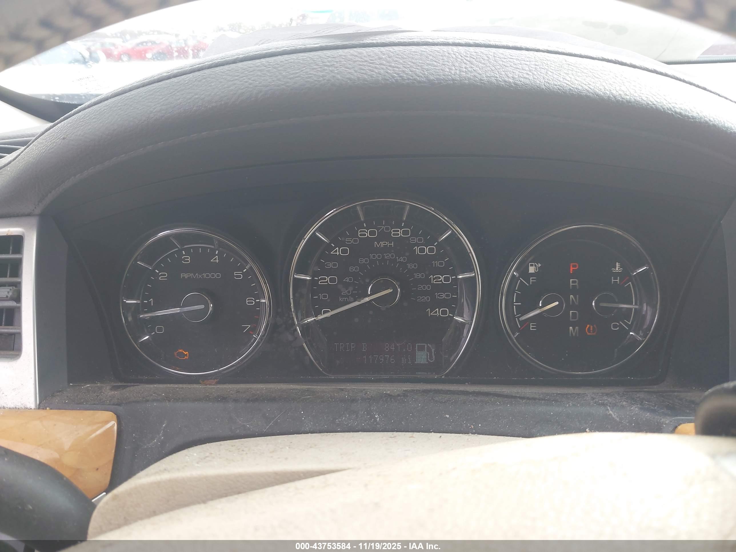 LINCOLN MKS image 7