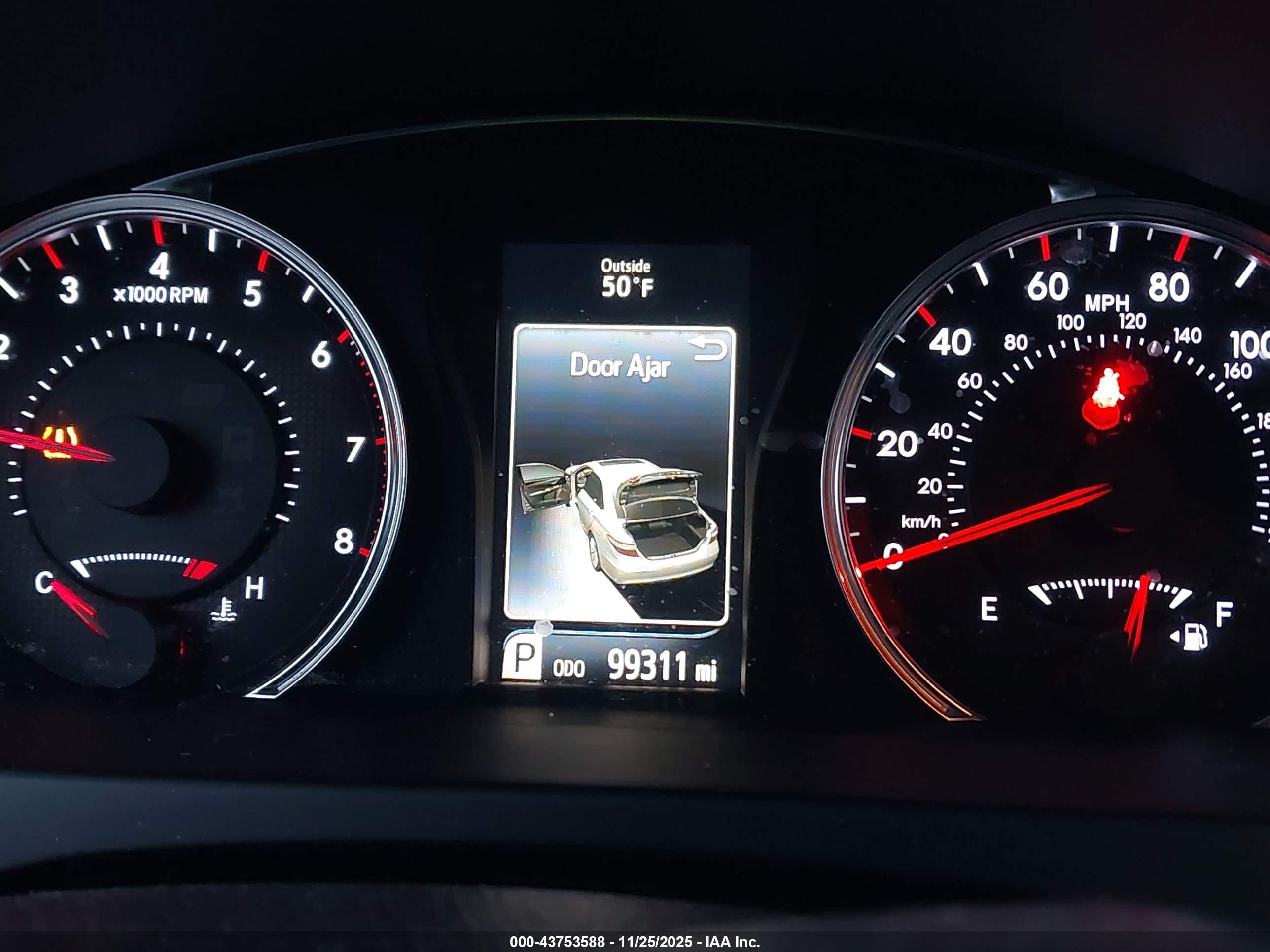 TOYOTA CAMRY image 7