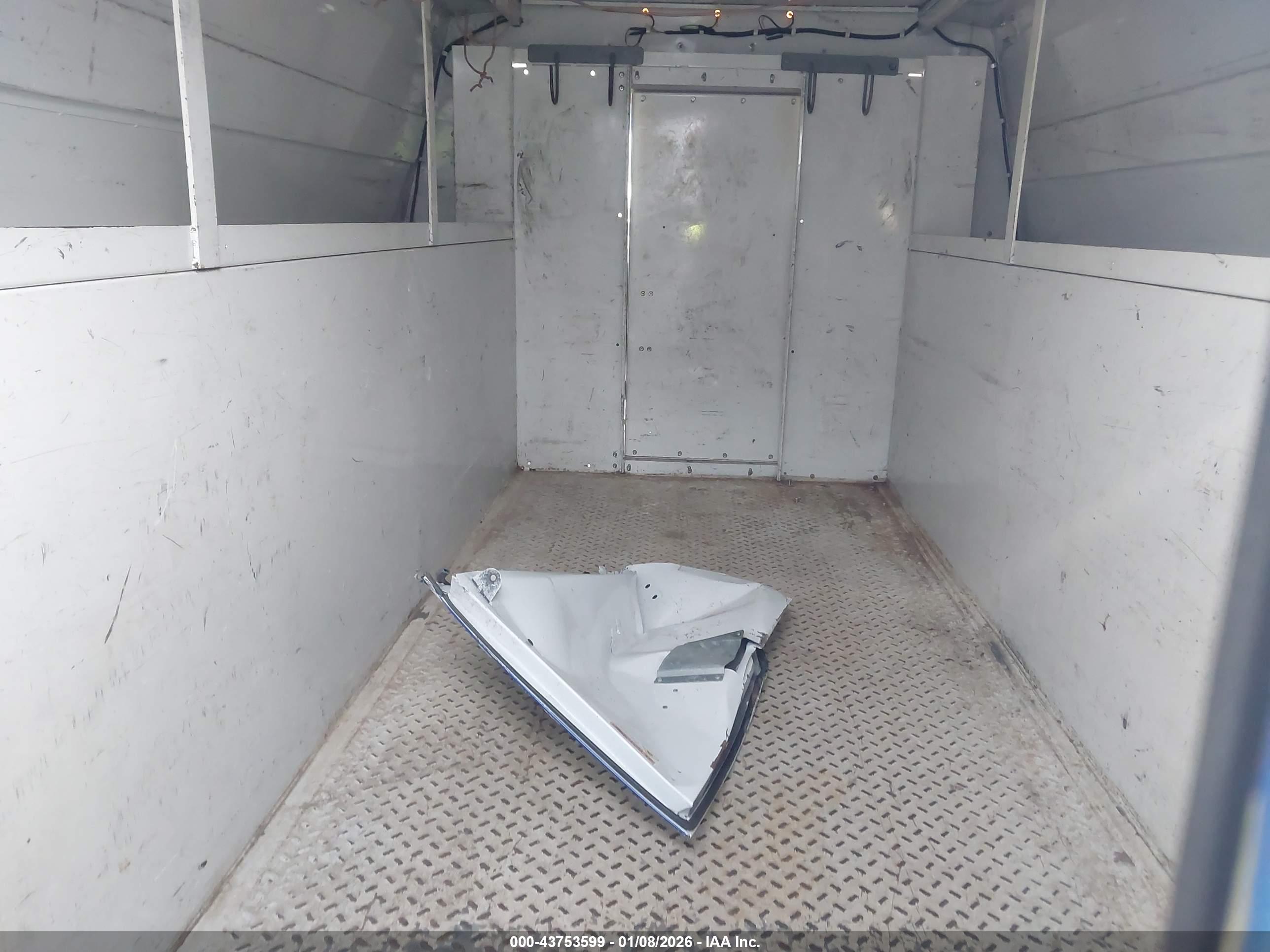 FORD E-350 image 7