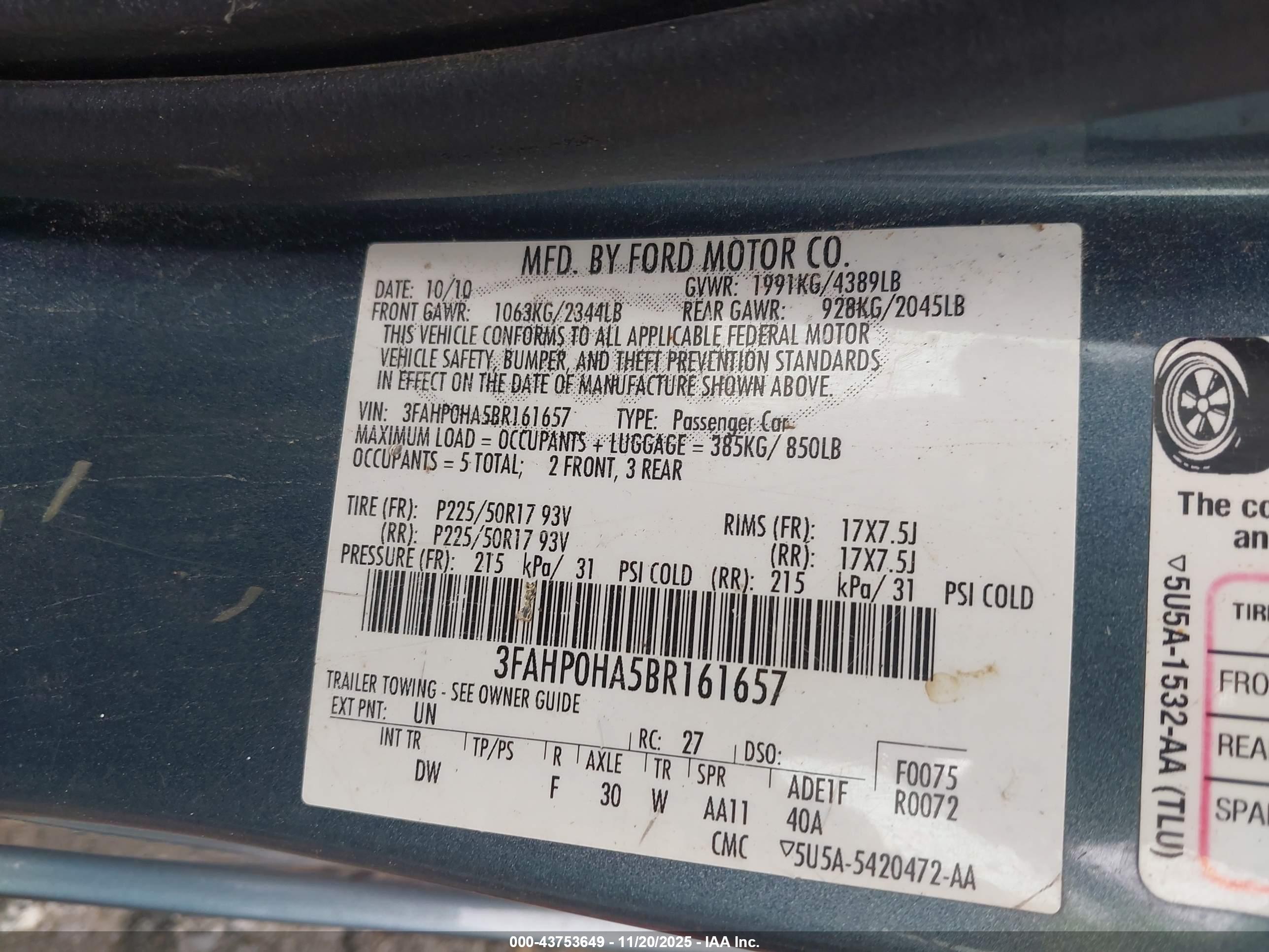 FORD FUSION image 9