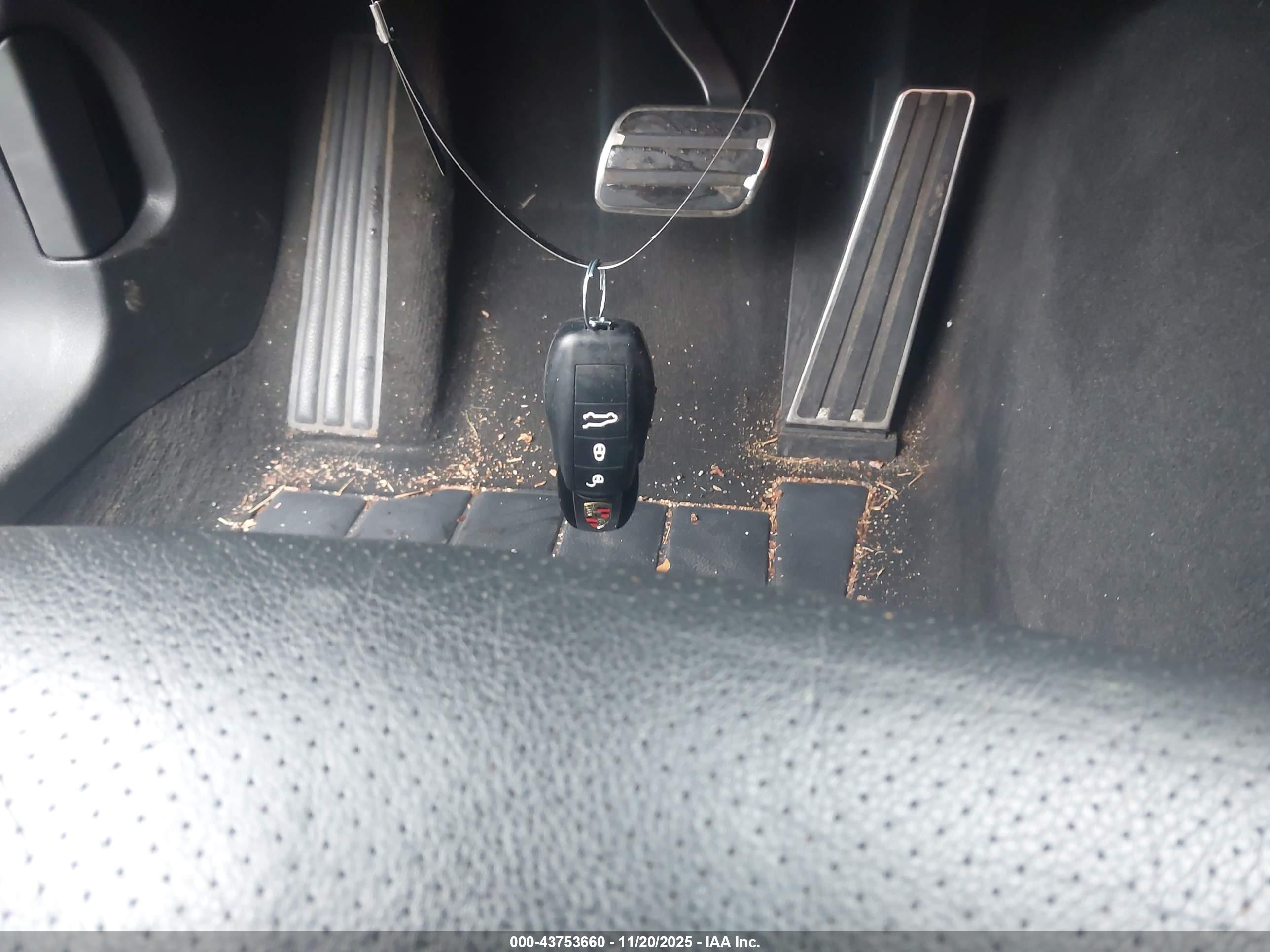 PORSCHE PANAMERA image 11