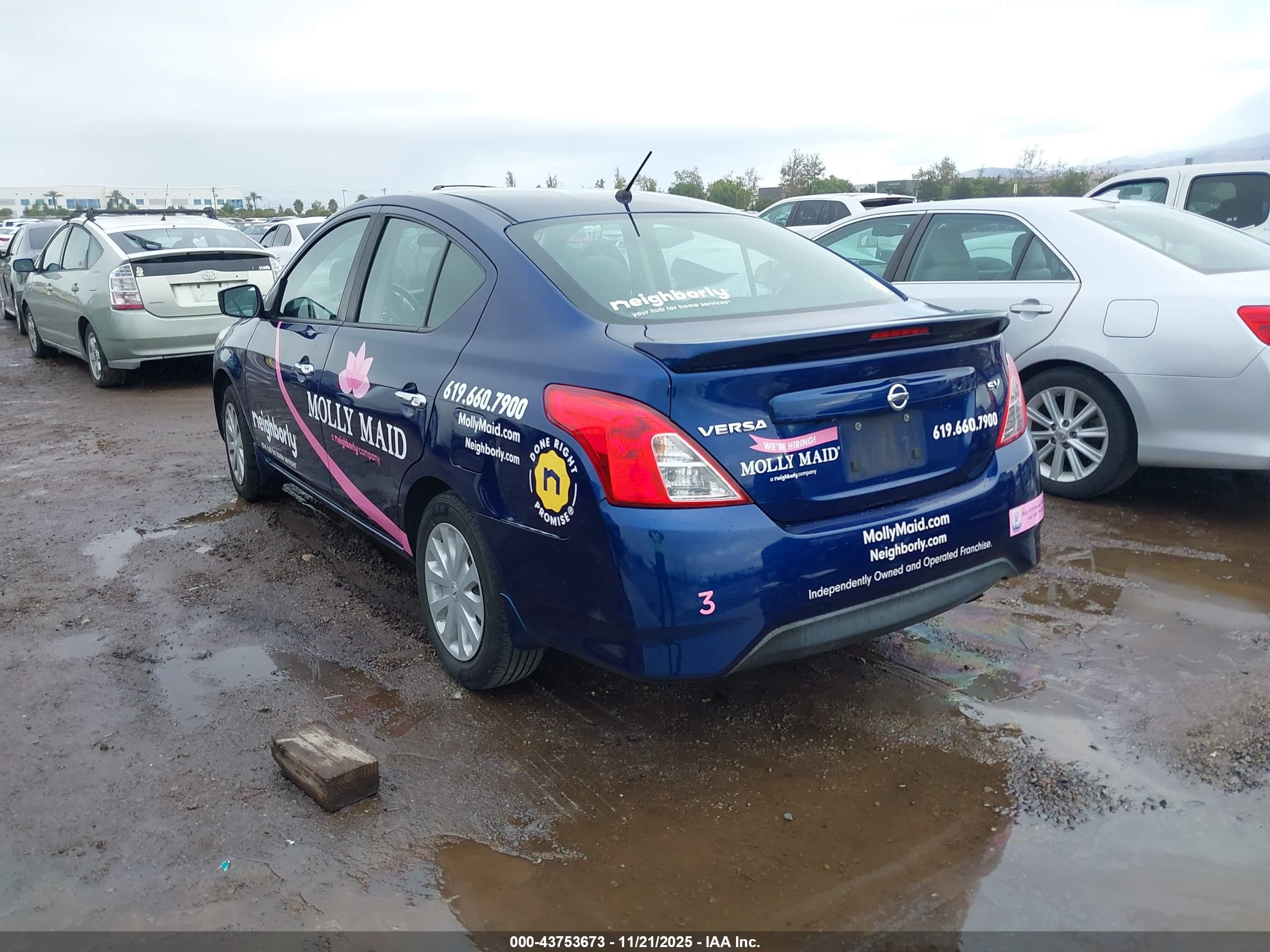 NISSAN VERSA image 3