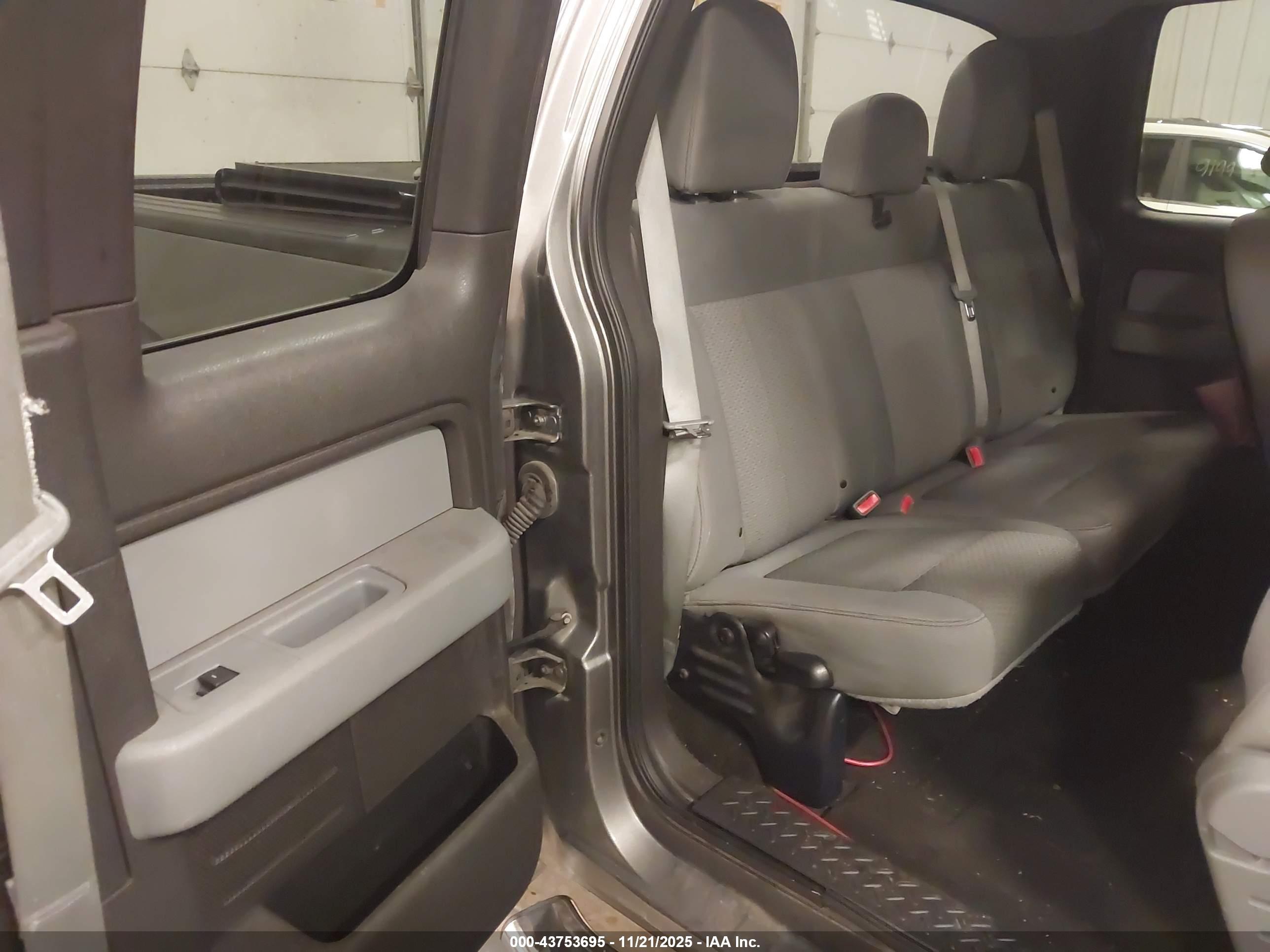 FORD F-150 image 8